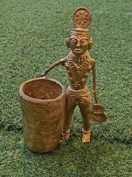 A man with a basket / pen stand / organizer - Dokra Brass handcrafted decor