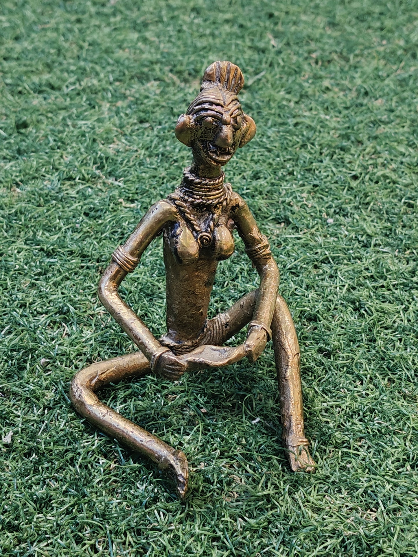 Sitting woman in Handcrafted brass decor - Dokra handicraft
