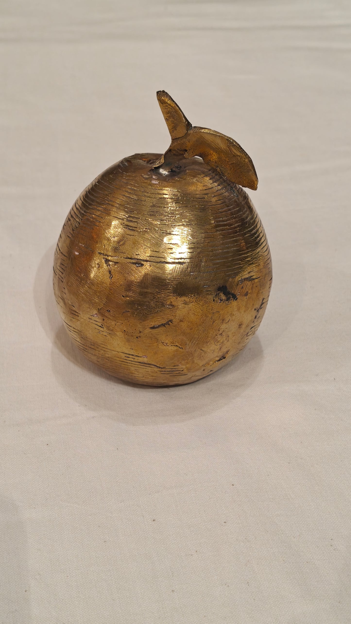 Handcrafted brass Apple - Decor