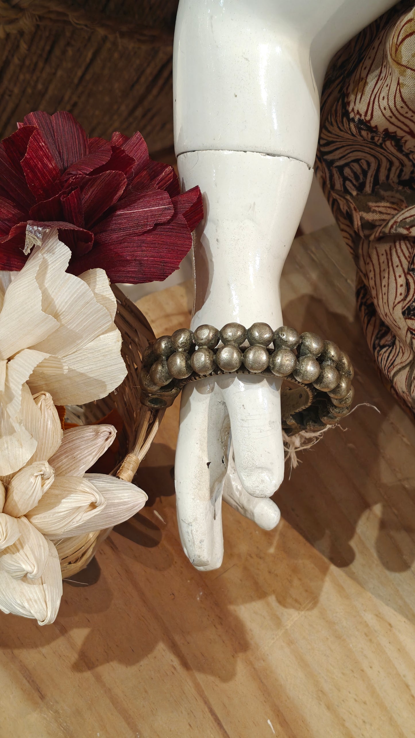 Brass vintage bracelet - Handcrafted brass