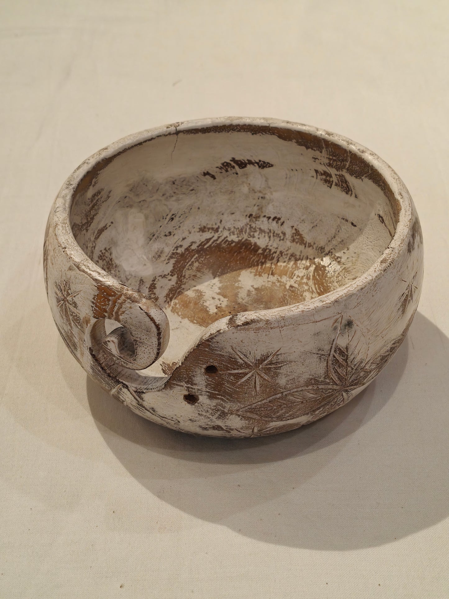 Handcrafted Wooden knitting yarn bowls with designer wall