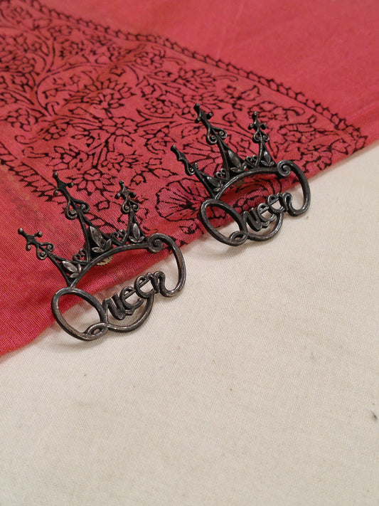 Queen and crown - fun Earrings