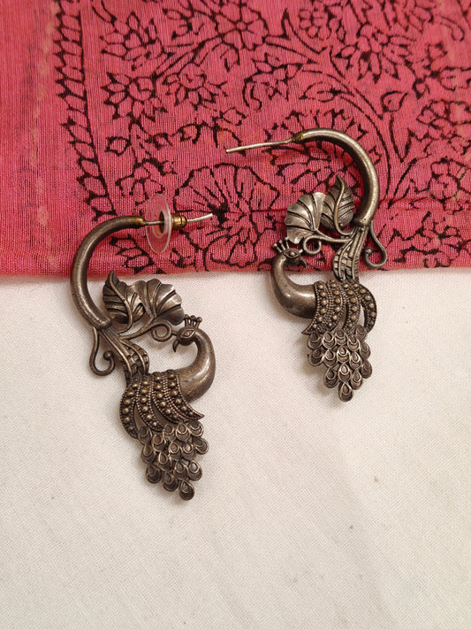 Peacock motifs side earrings