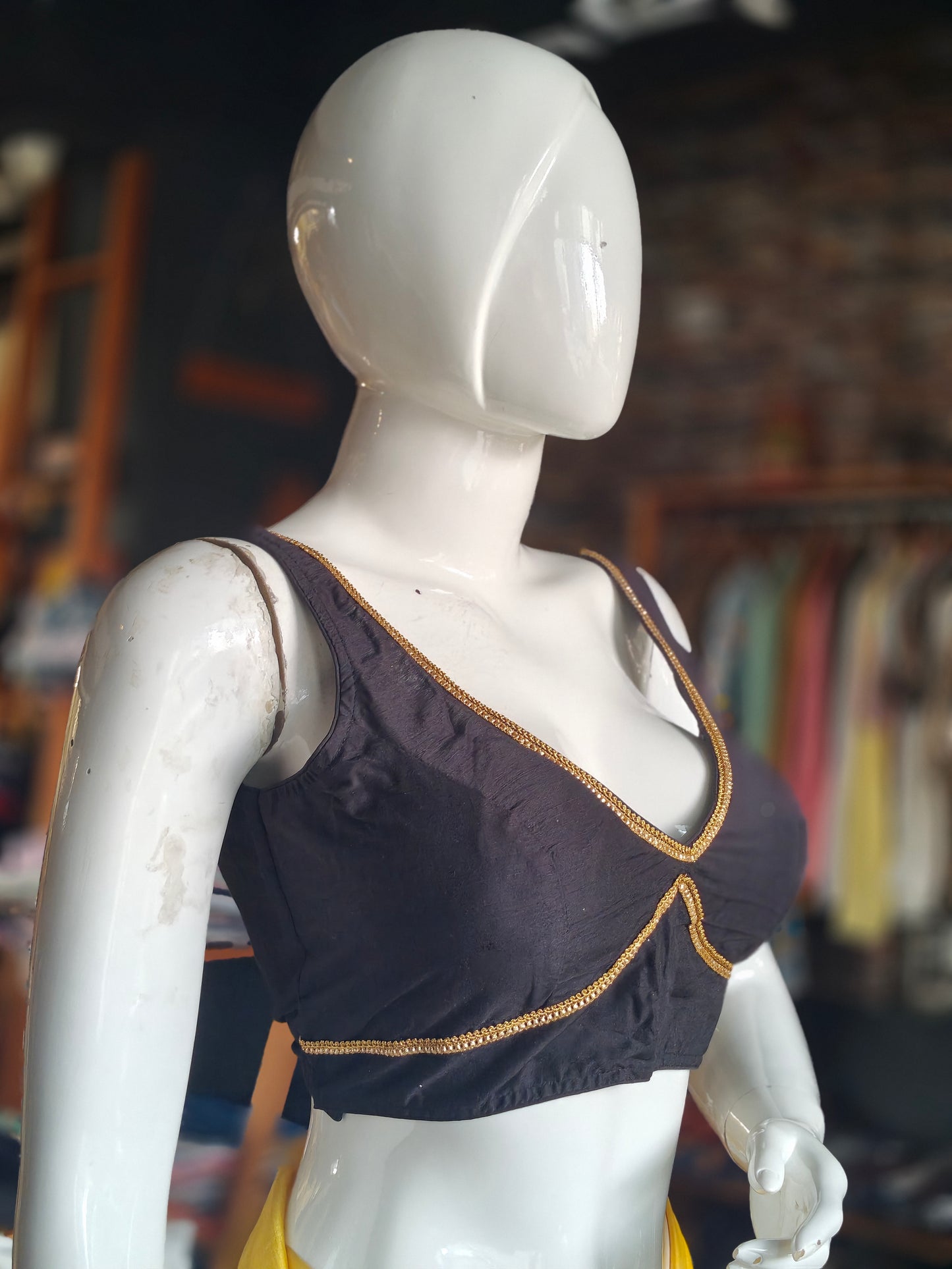 Raw silk back open sleeveless padded blouse with lace detailing