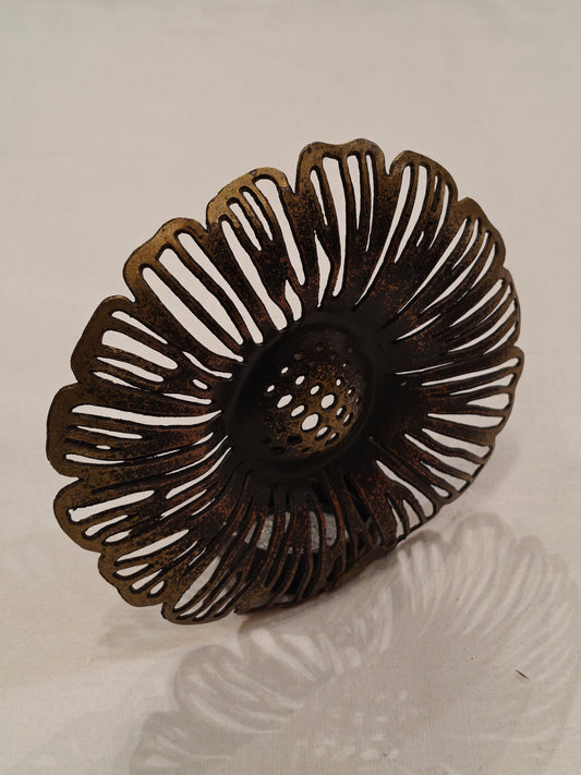 Flower shaped metal Handcrafted t-light holder