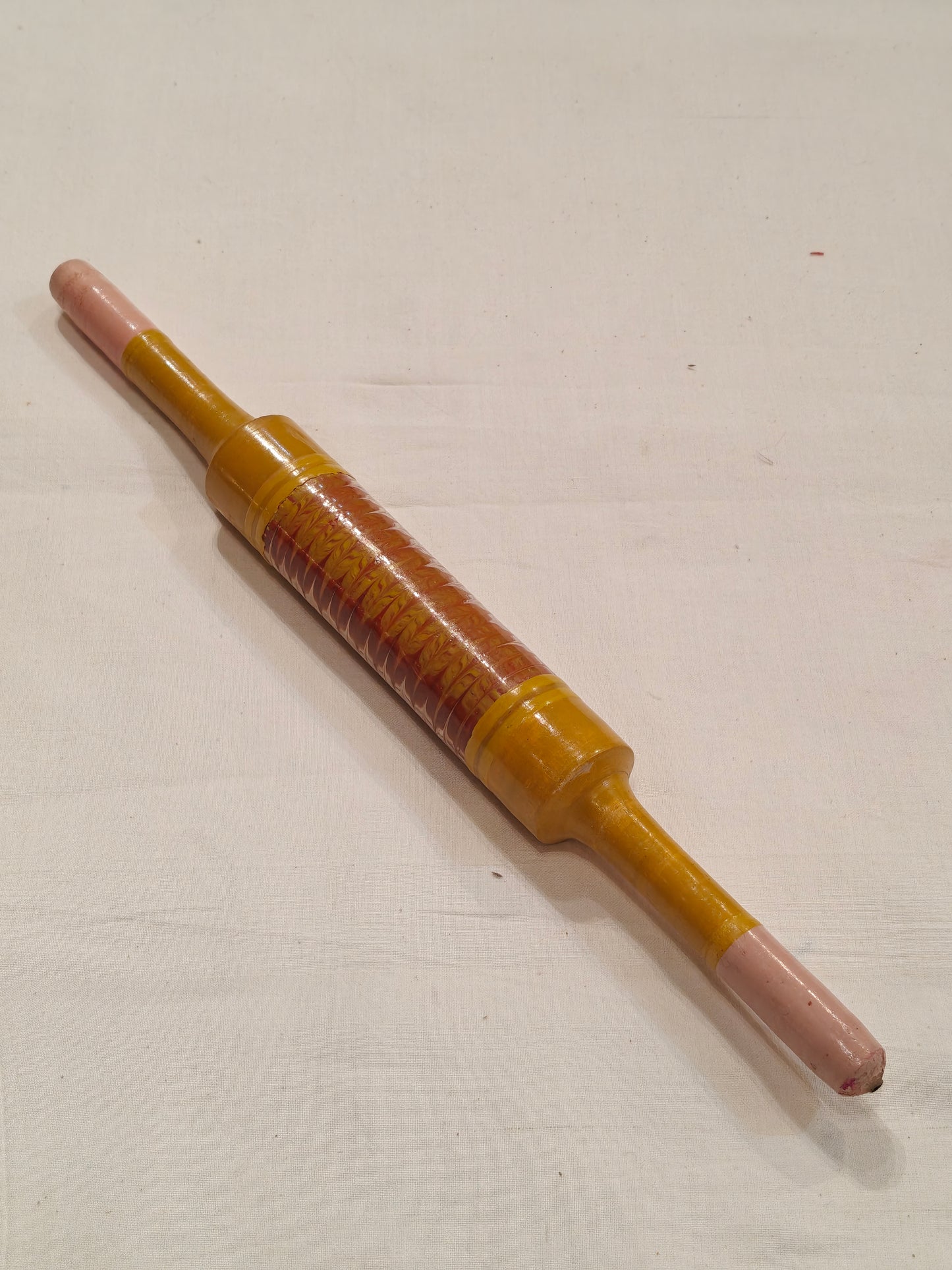Wooden belan / rolling pin with lacquer design in the middle