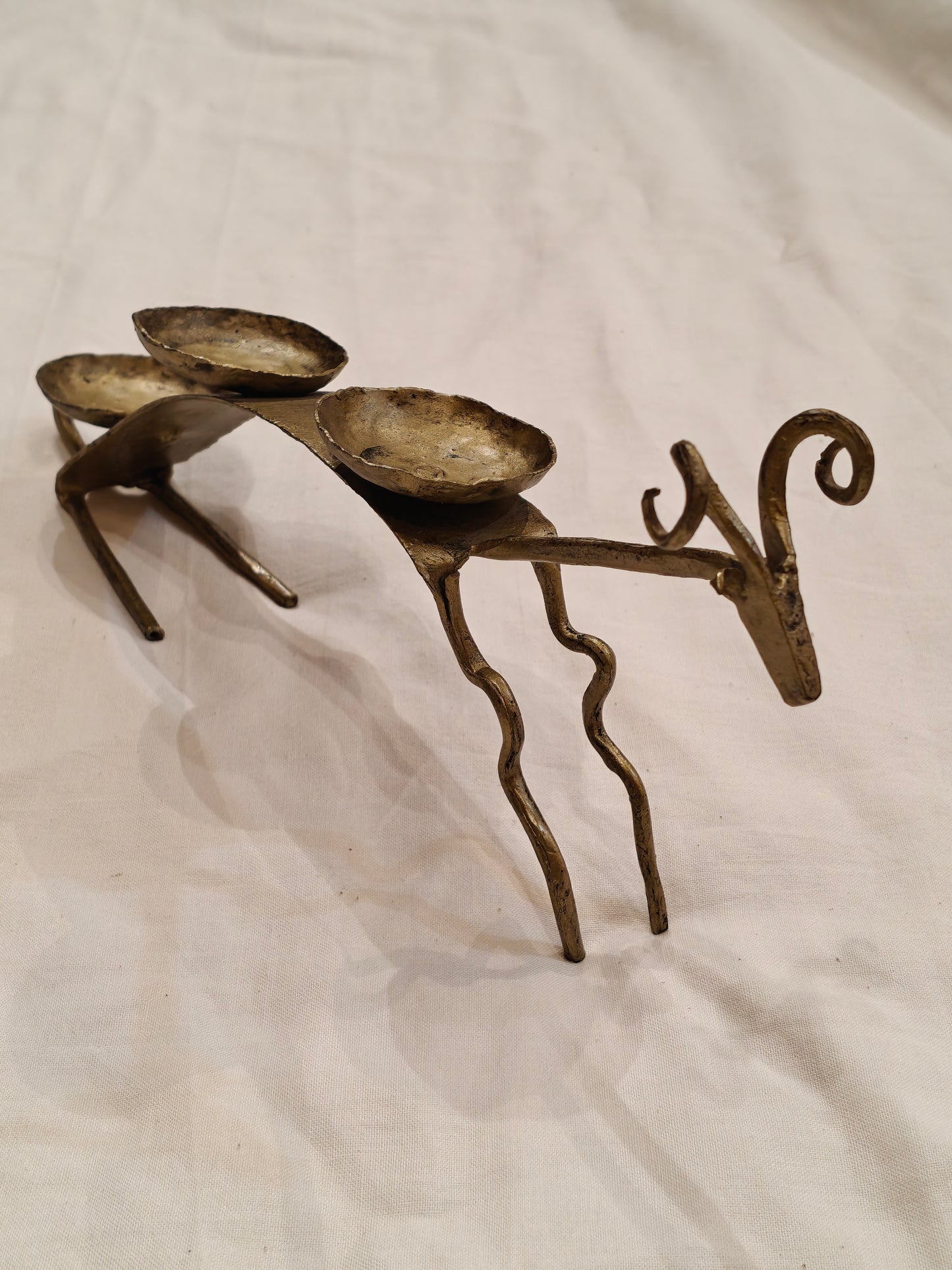 3 t-lights holder on the back of the deer - Handcrafted iron decor