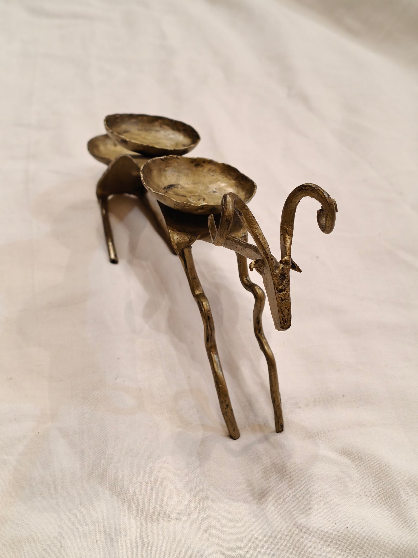 3 t-lights holder on the back of the deer - Handcrafted iron decor