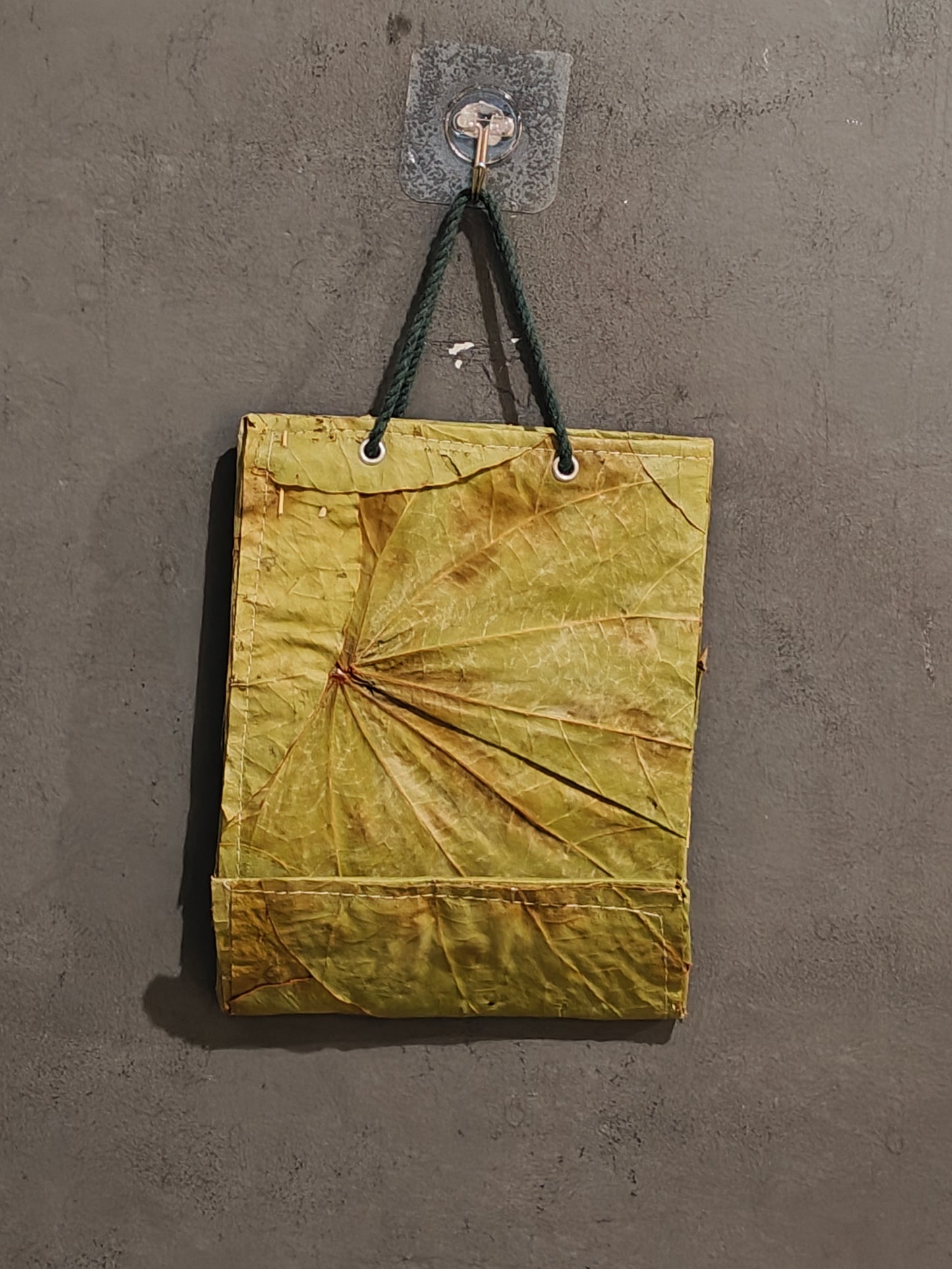 Vistaraku / Sal leaf unique, eco friendly gift bags