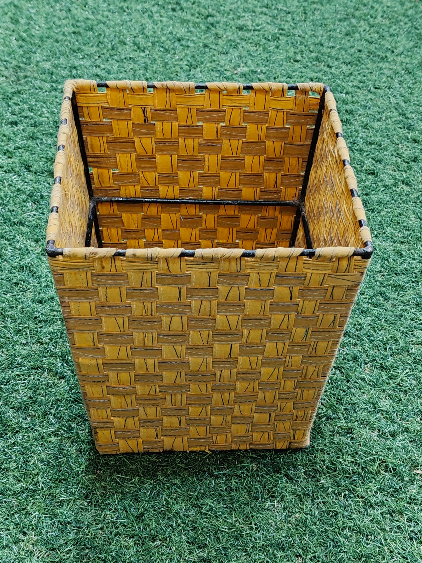 Yellow handwoven basket with metal frame - handcrafted