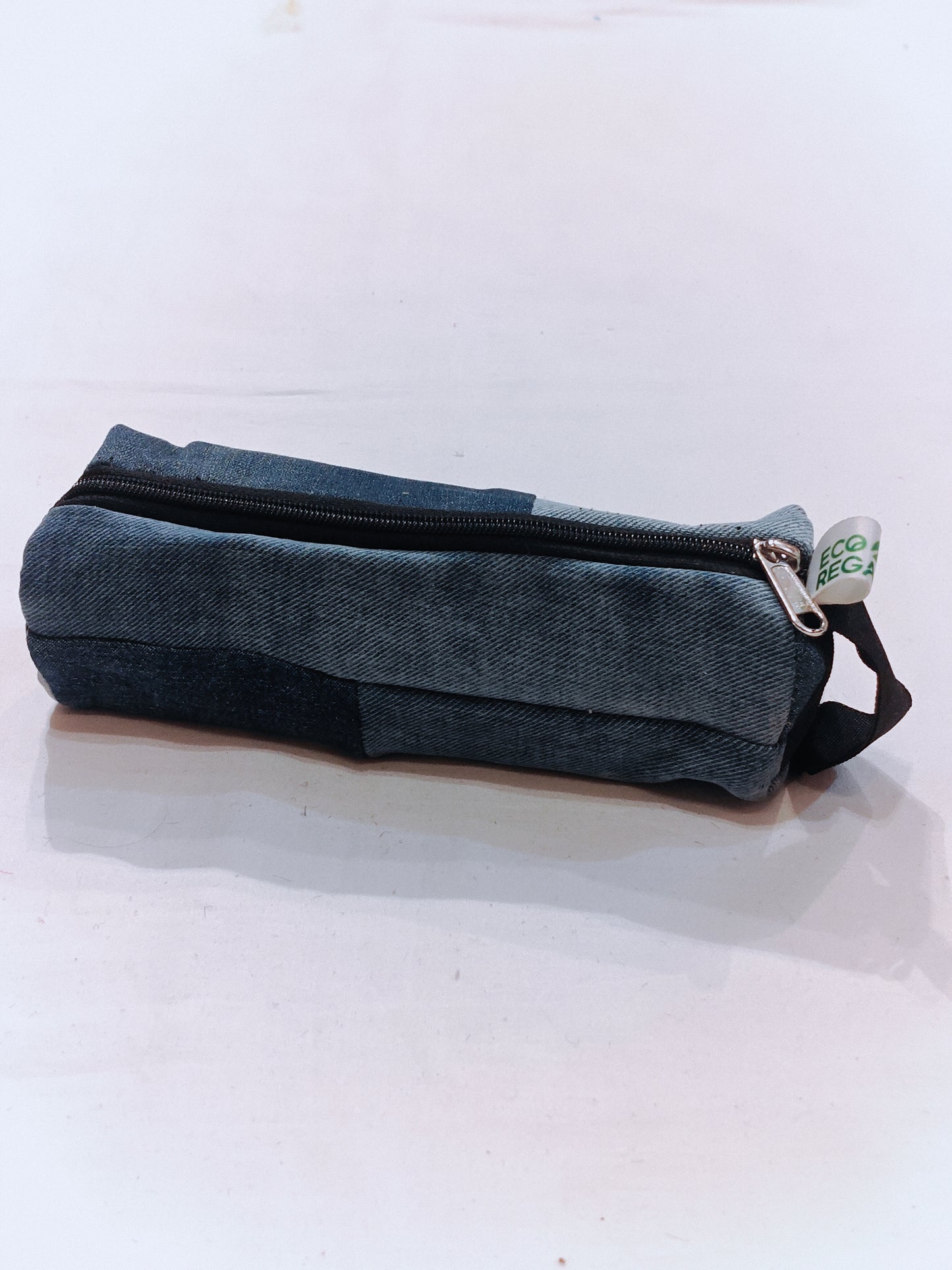 Pencil pouch in upcycled denim fabric with zipper closure