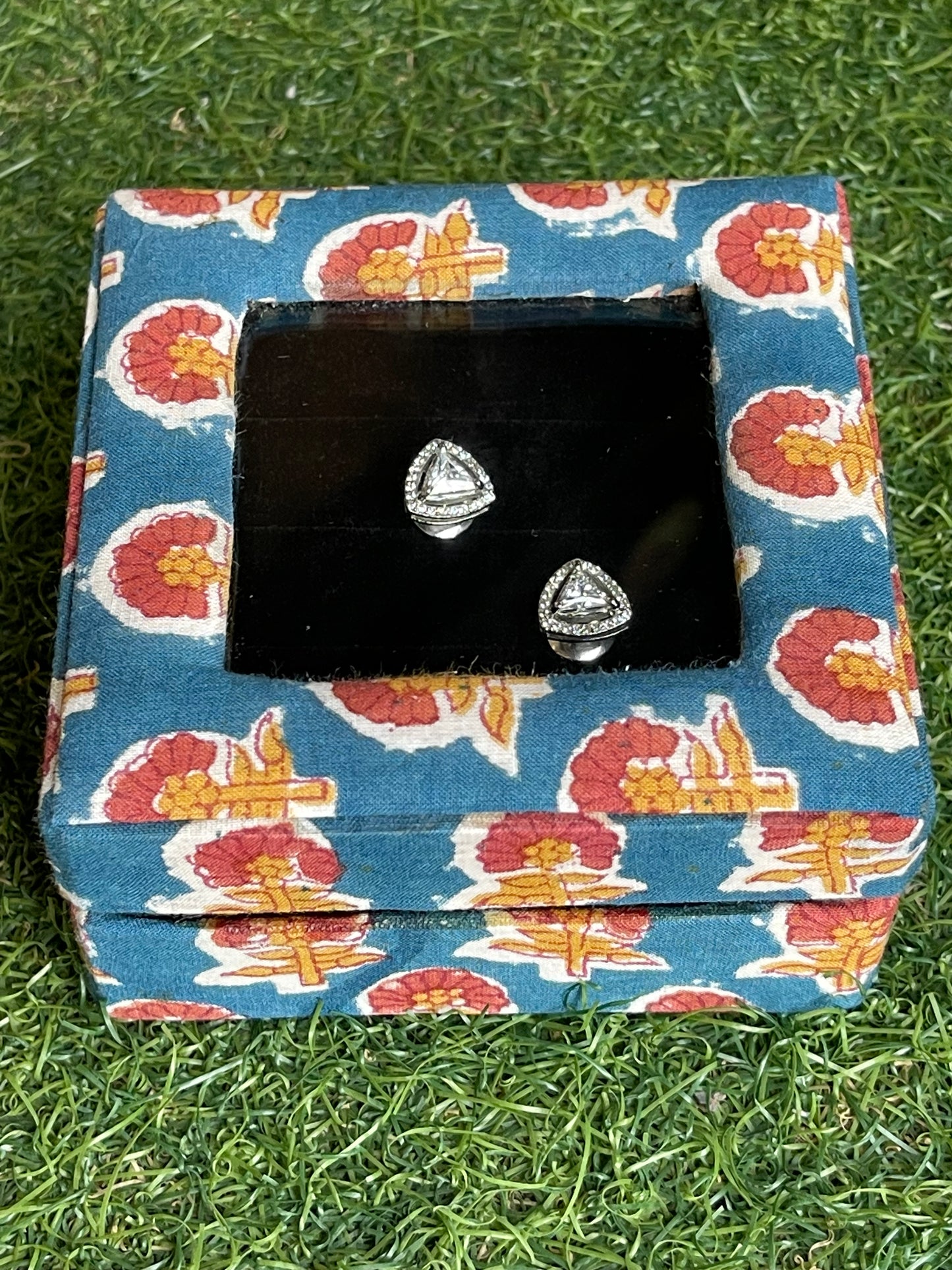 Blue block printed cotton wrapped earrings / finger ring organiser- handcrafted with see through glass top