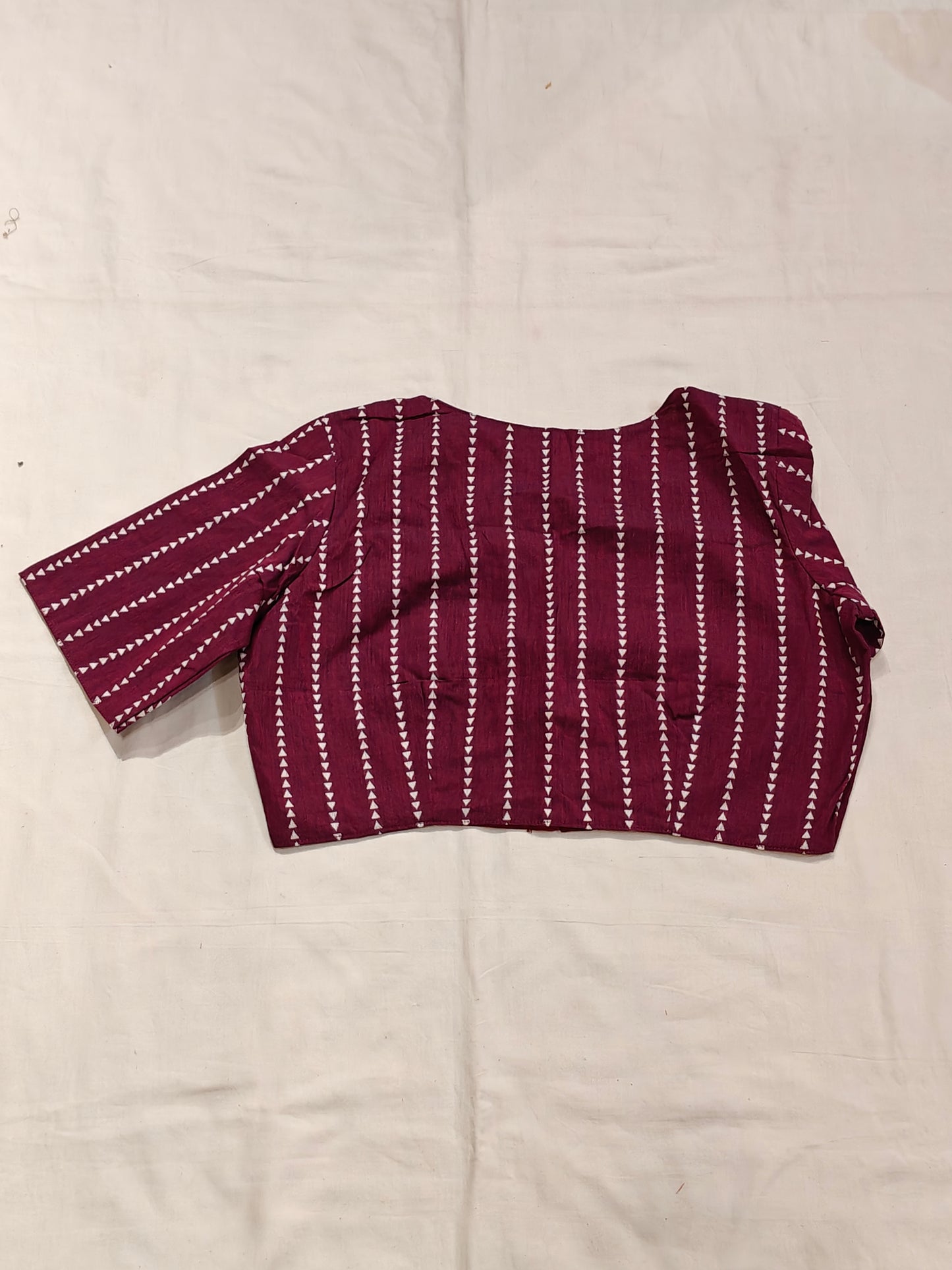 Megenta with white triangular striped elbow sleeves blouse