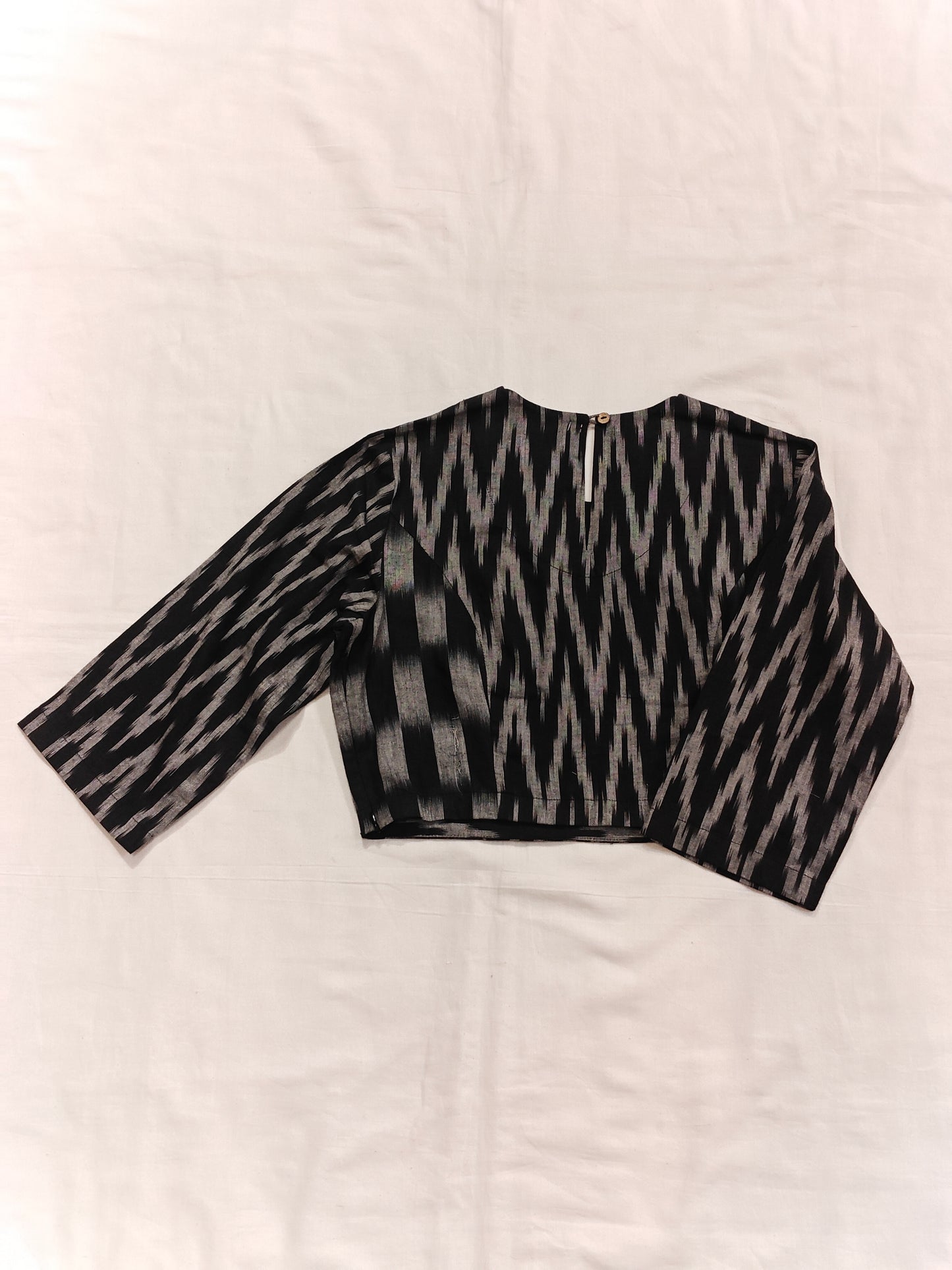 Black n grey ikat elbow sleeves handloom cotton crop top / blouse