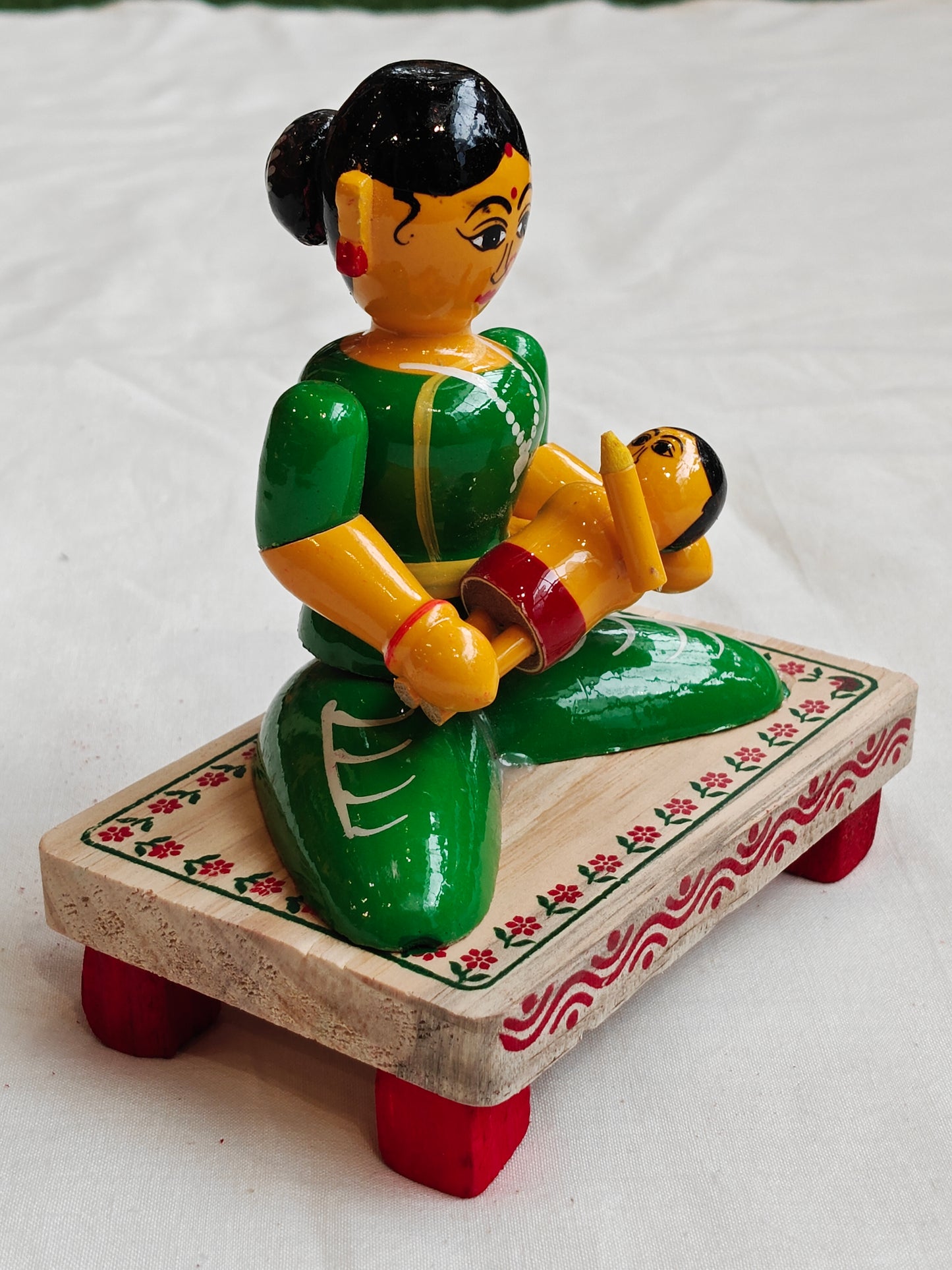 Mother and baby in her lap - handcrafted wooden decor