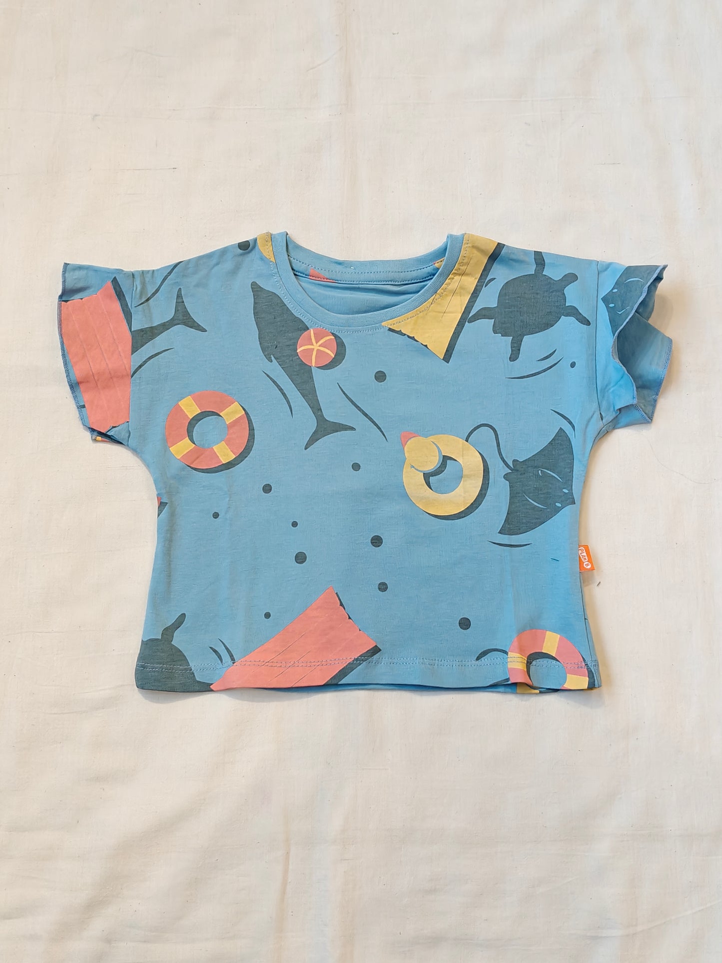 Blue cropped tshirt with sea animals print for girls