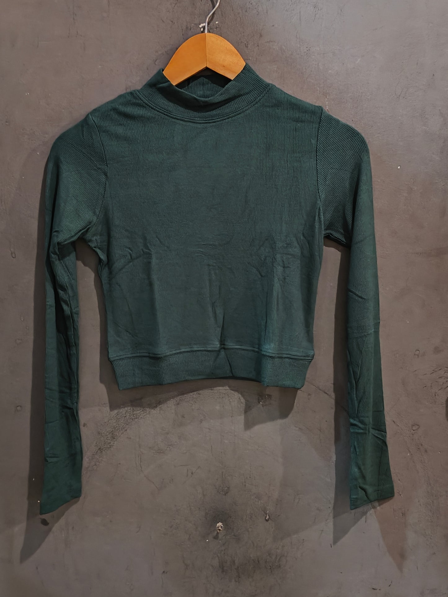 Textured stretchable full sleeves closed neck blouse