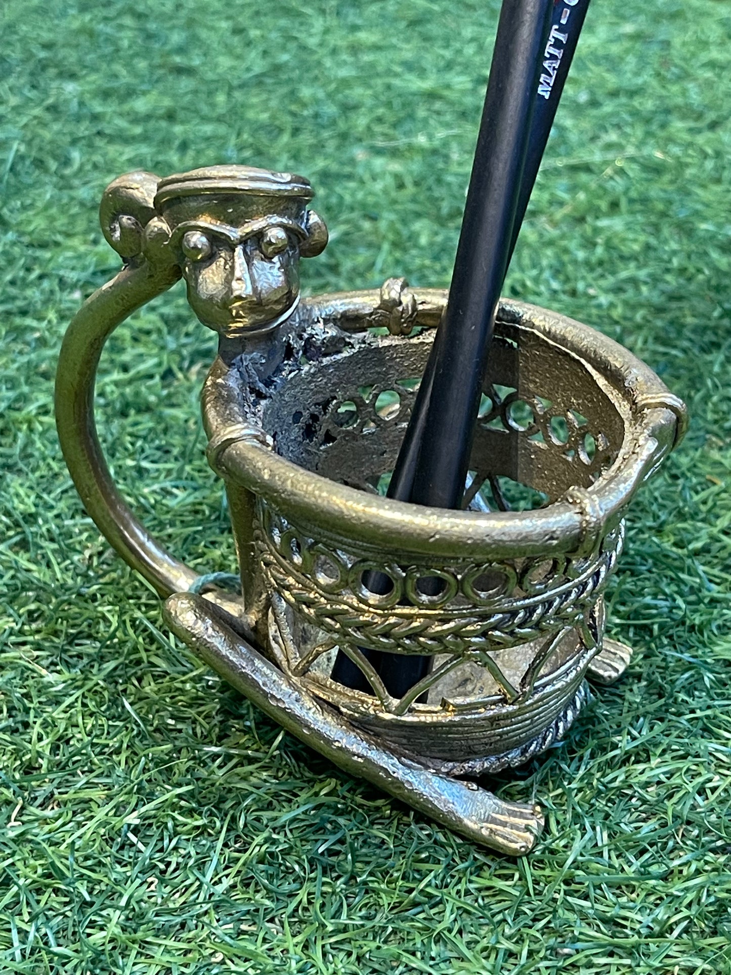 Monkey pen stand in brass dokra craft