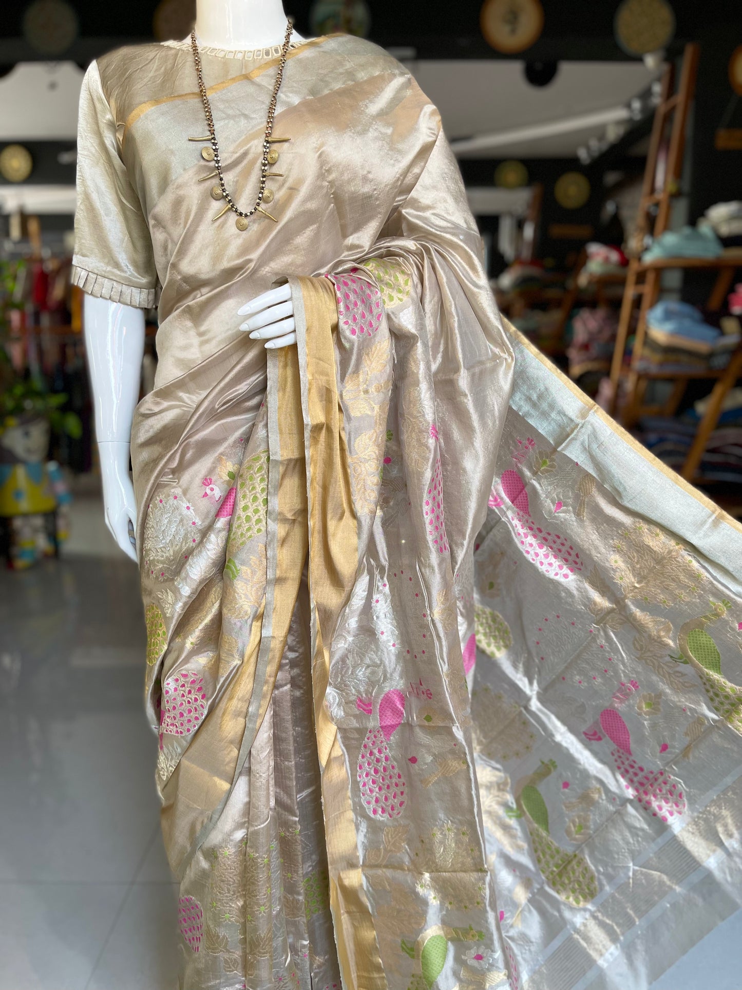 Elegant gold Chanderi pure silk handwoven peacock motif skirt border grand saree
