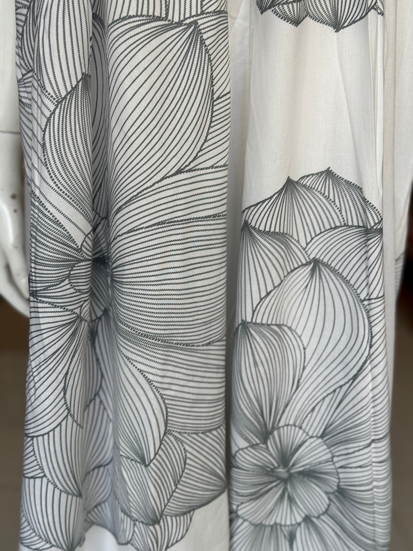 White dhalia flower hand printed free sized jumpsuit