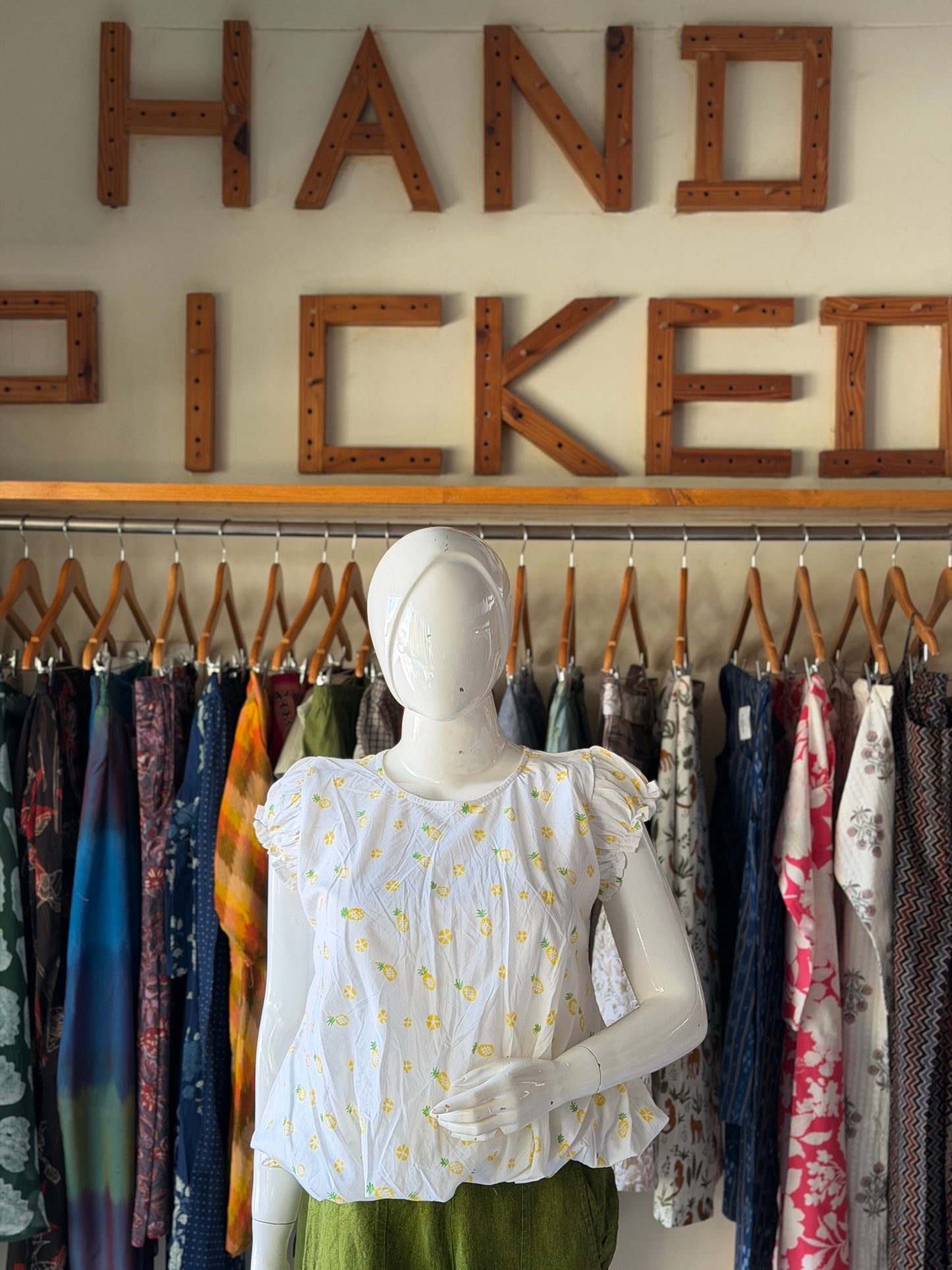 White pineapple design handblock printed balloon cotton top