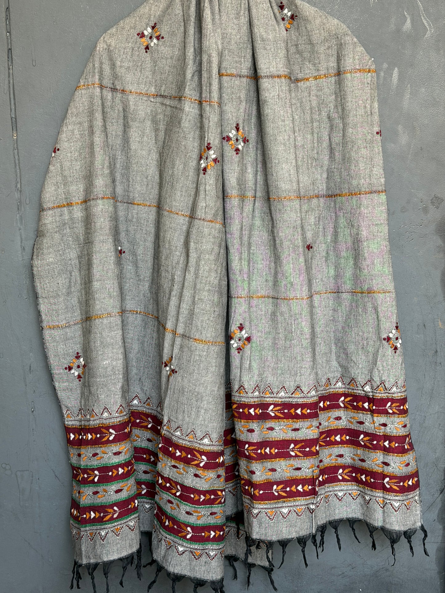 Khesh handloom cotton dupatta with hand embroidery - colors n designs options available