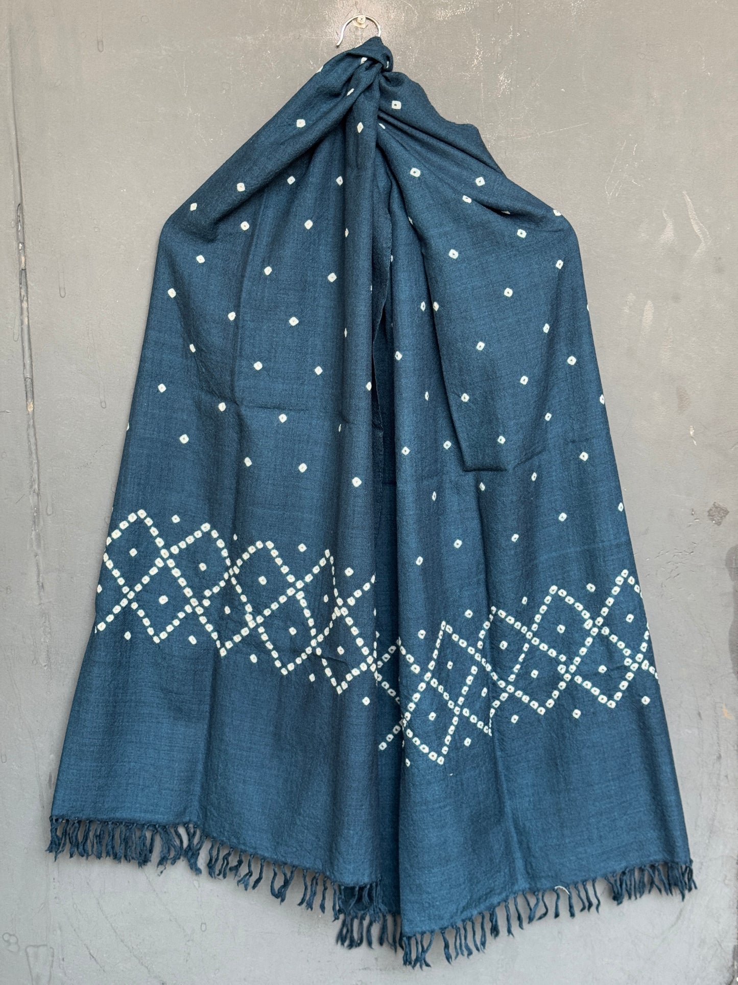 Bandini hand tie n dye hand woven merino wool stole