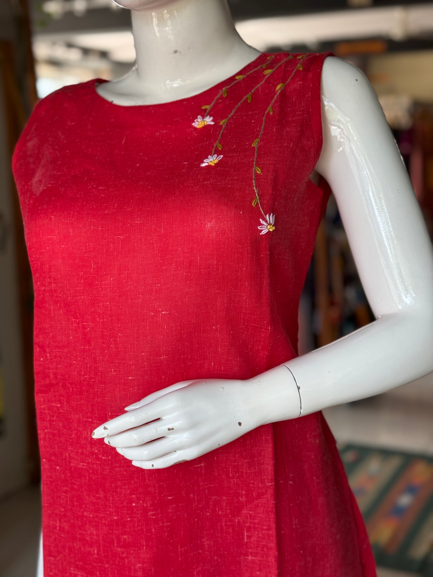 Red hand embroidered cotton kurta pants - 2 piece coord set