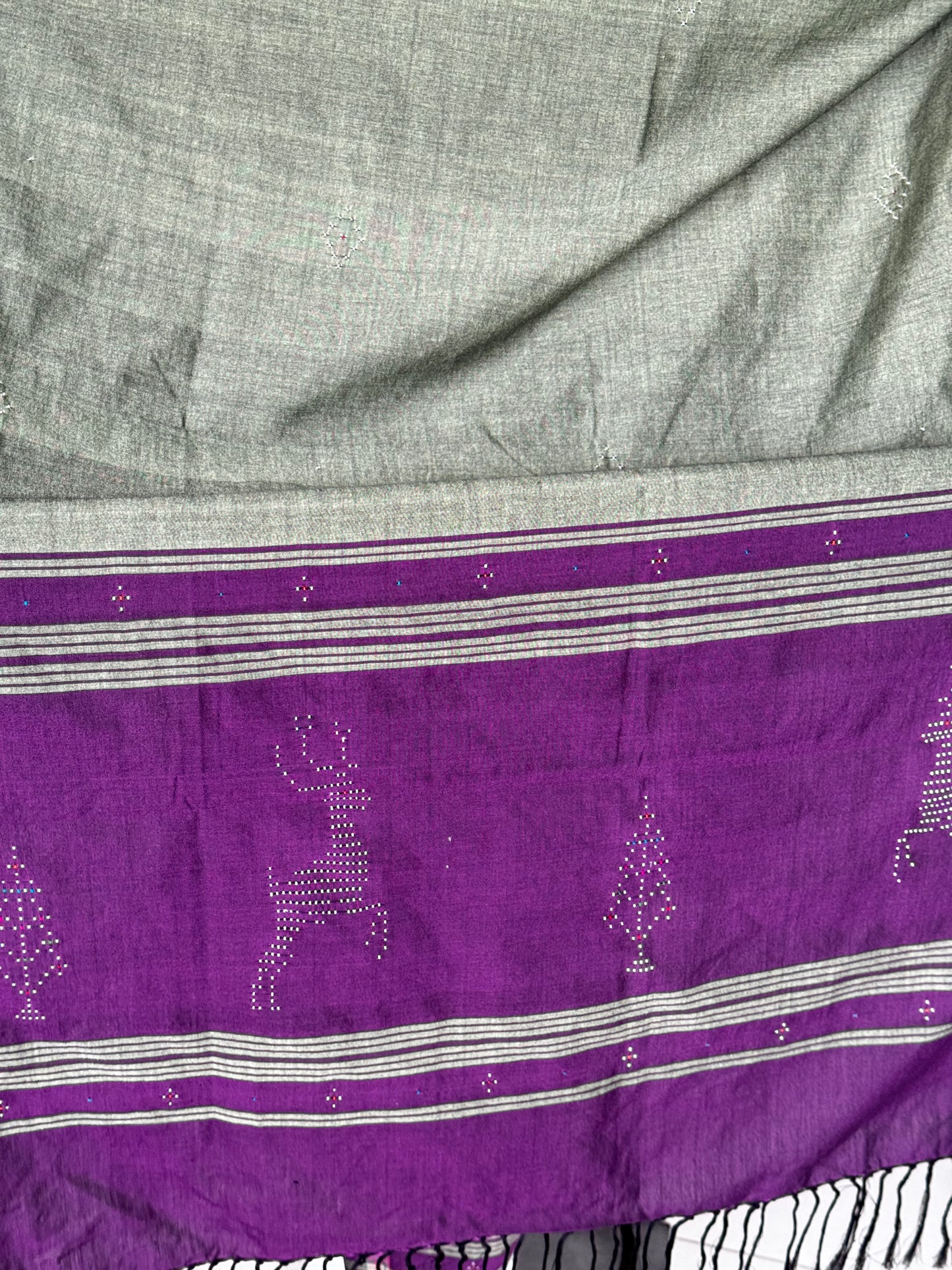 Green and purple deer motif cotton Tangaliya handloom dupatta