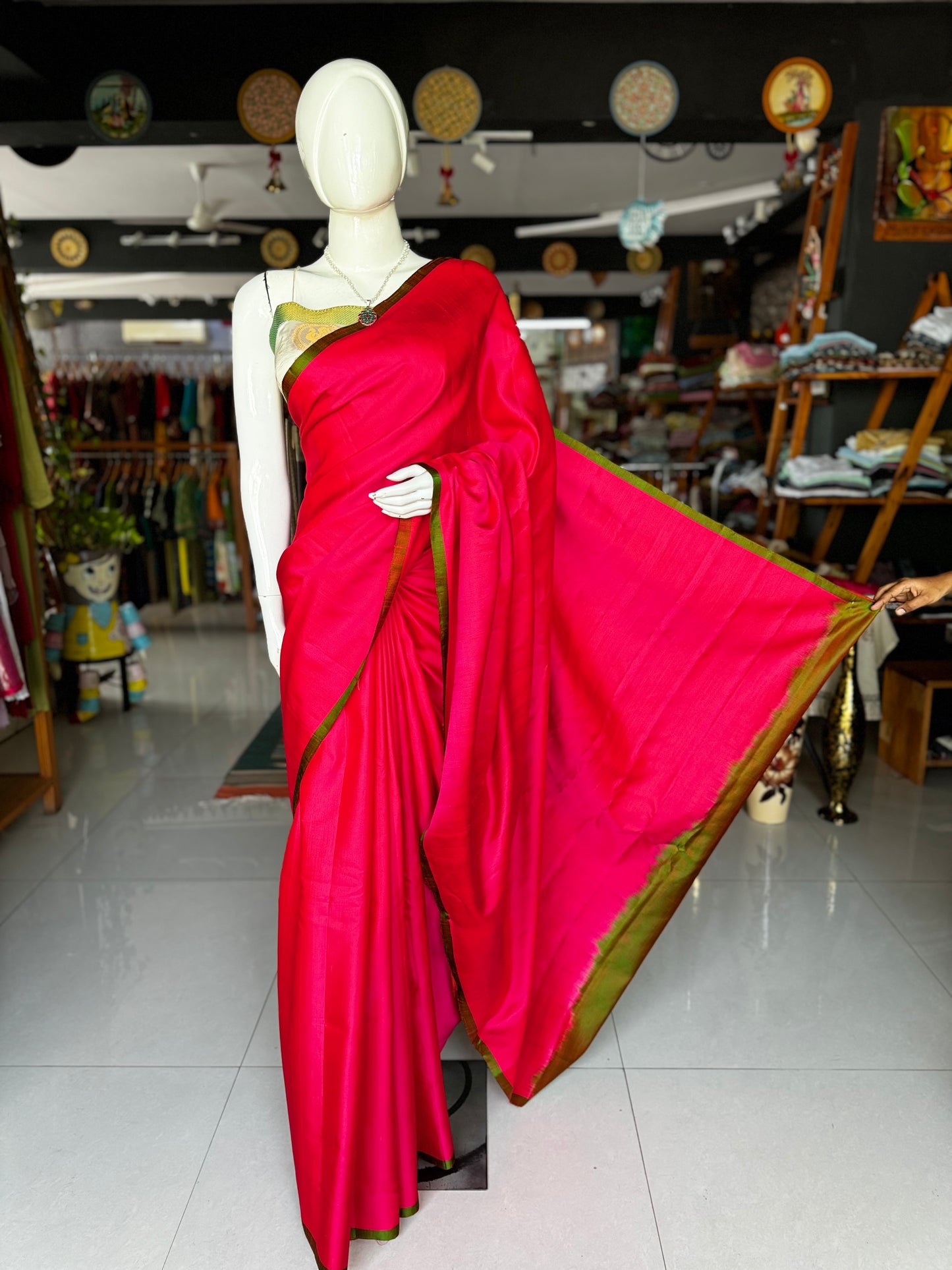 Pink and orange dual tone pure silk twill weave handwoven plain saree with contrast green pallu and border