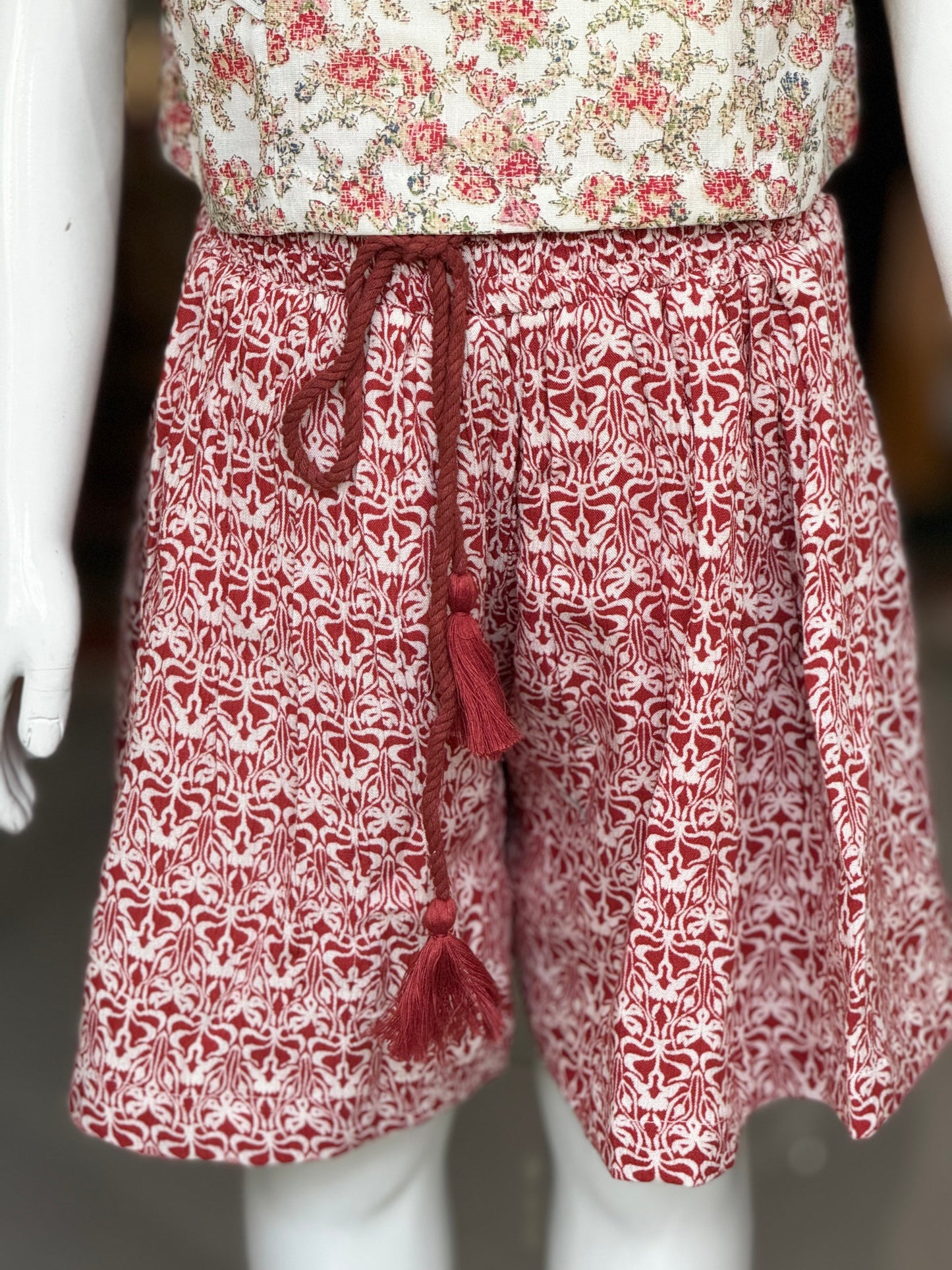 White and red floral printed top with shorts in cotton