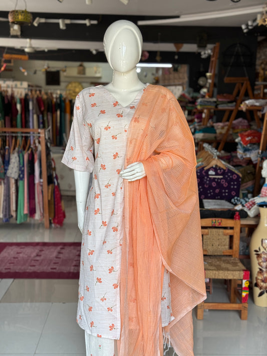 Mul cotton soft handwoven straight kurti - off white with peach floral print