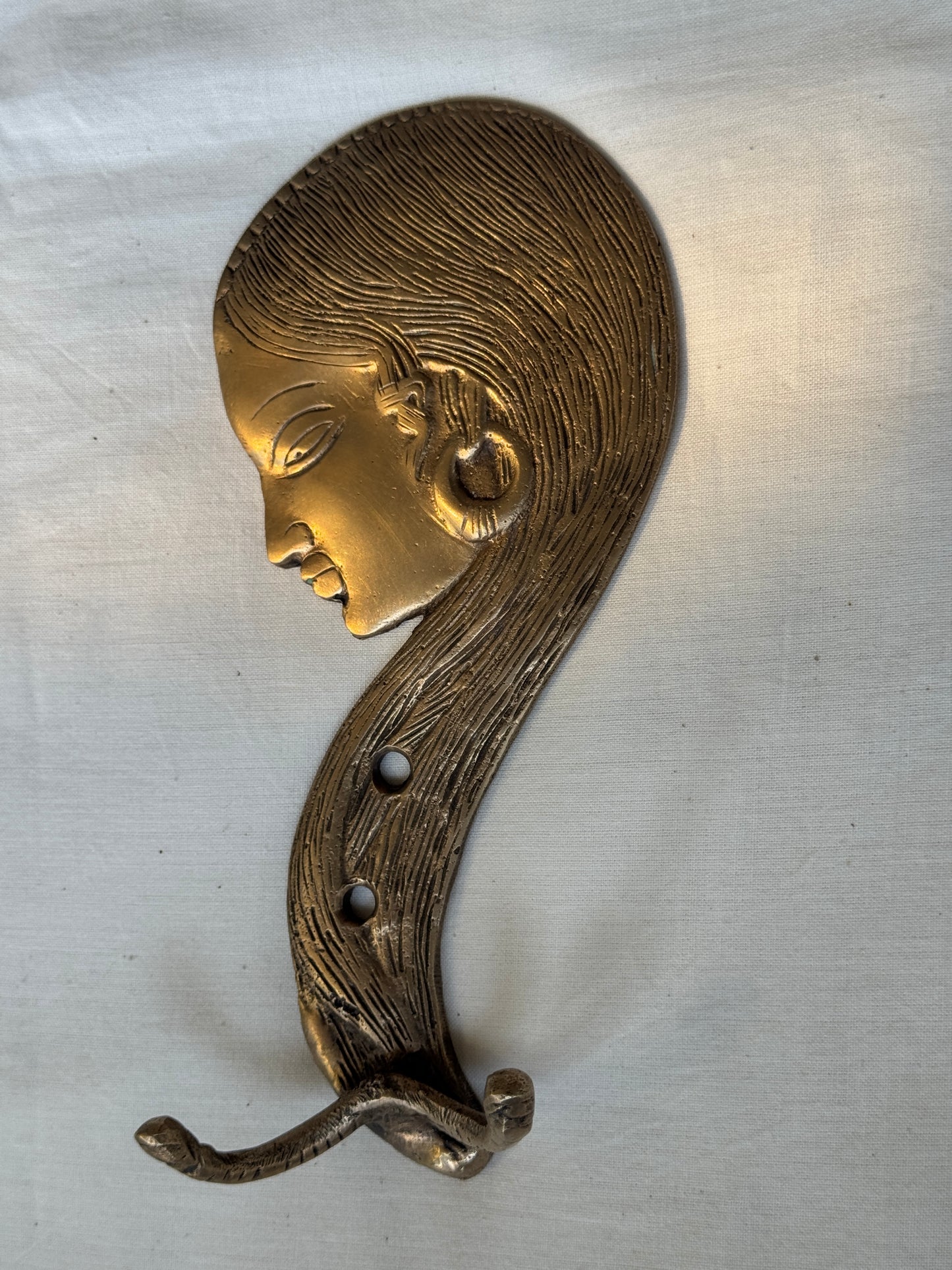 Elegant lady - Brass key / coat hanger