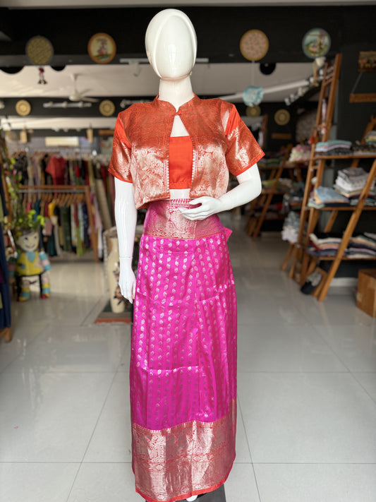Pink hand woven Venkatagiri pattu silk wrap around free sized skirt lehenga