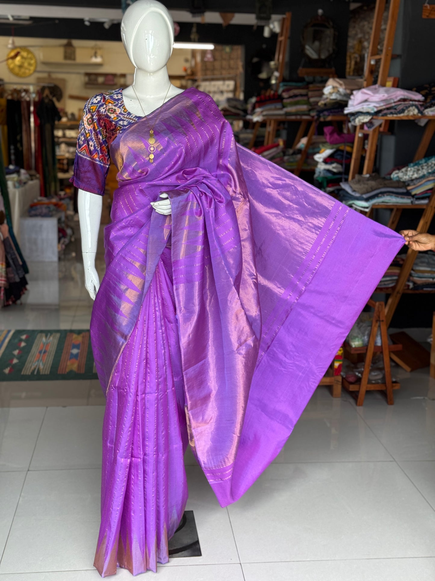 Lavender pure silk handwoven Gadwal saree with zari kuttu temple border