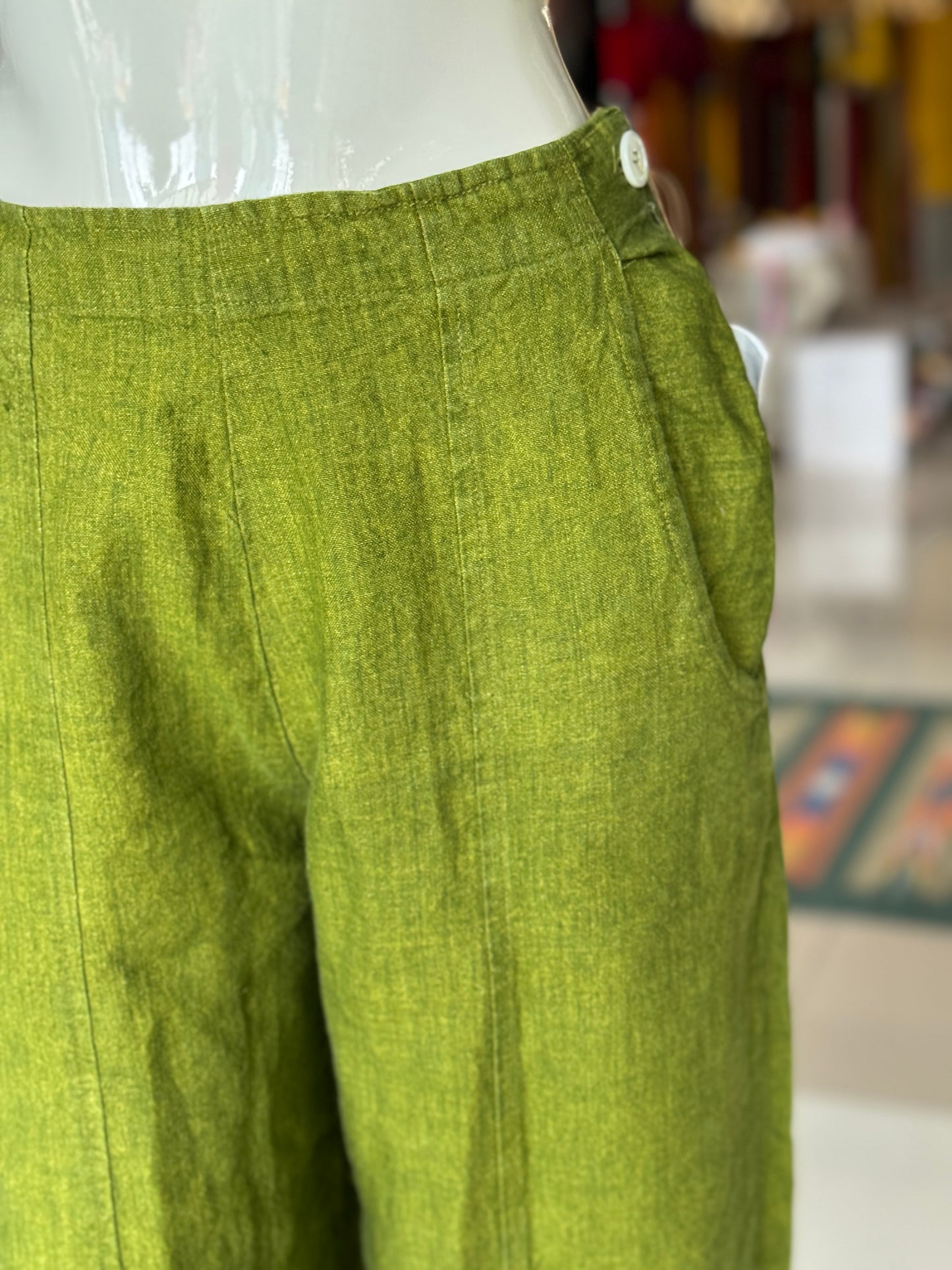 Green linen handwoven trousers for women
