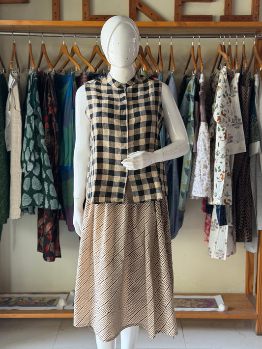 Beige black wavy stripes hand block printed viral jalu cotton skirt - free size with both sides draw string