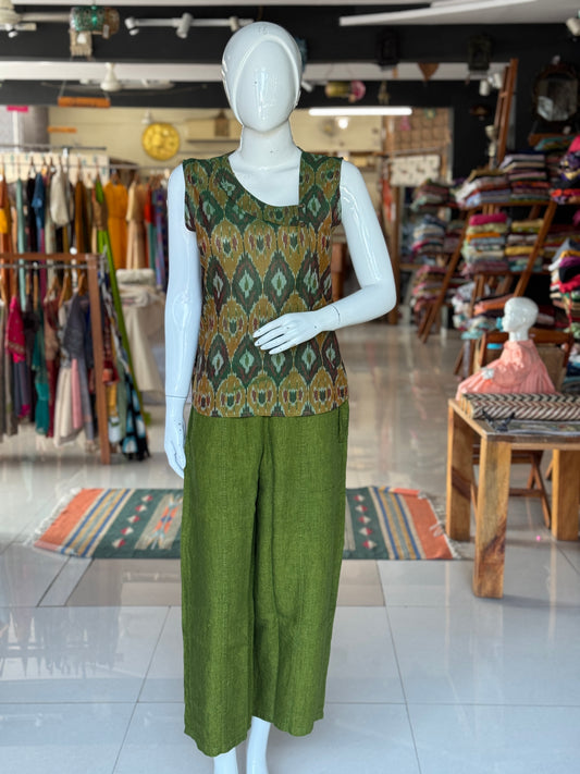 Green linen handwoven trousers for women