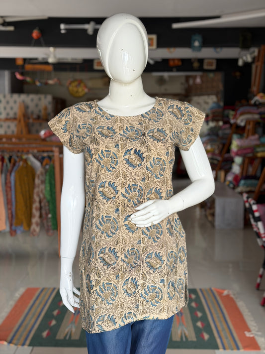Blue floral Kalamkari hand block printed cotton short kurti / top