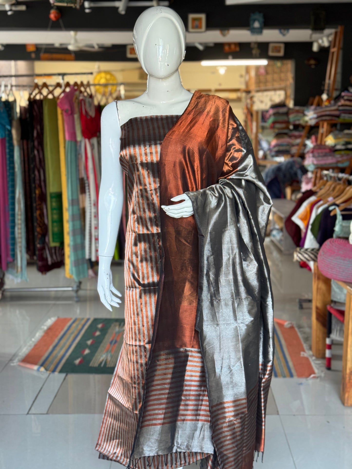 4 pedal tissue cotton handwoven Maheshwari 2 piece unstitched set - kurti n dupatta set - copper zari