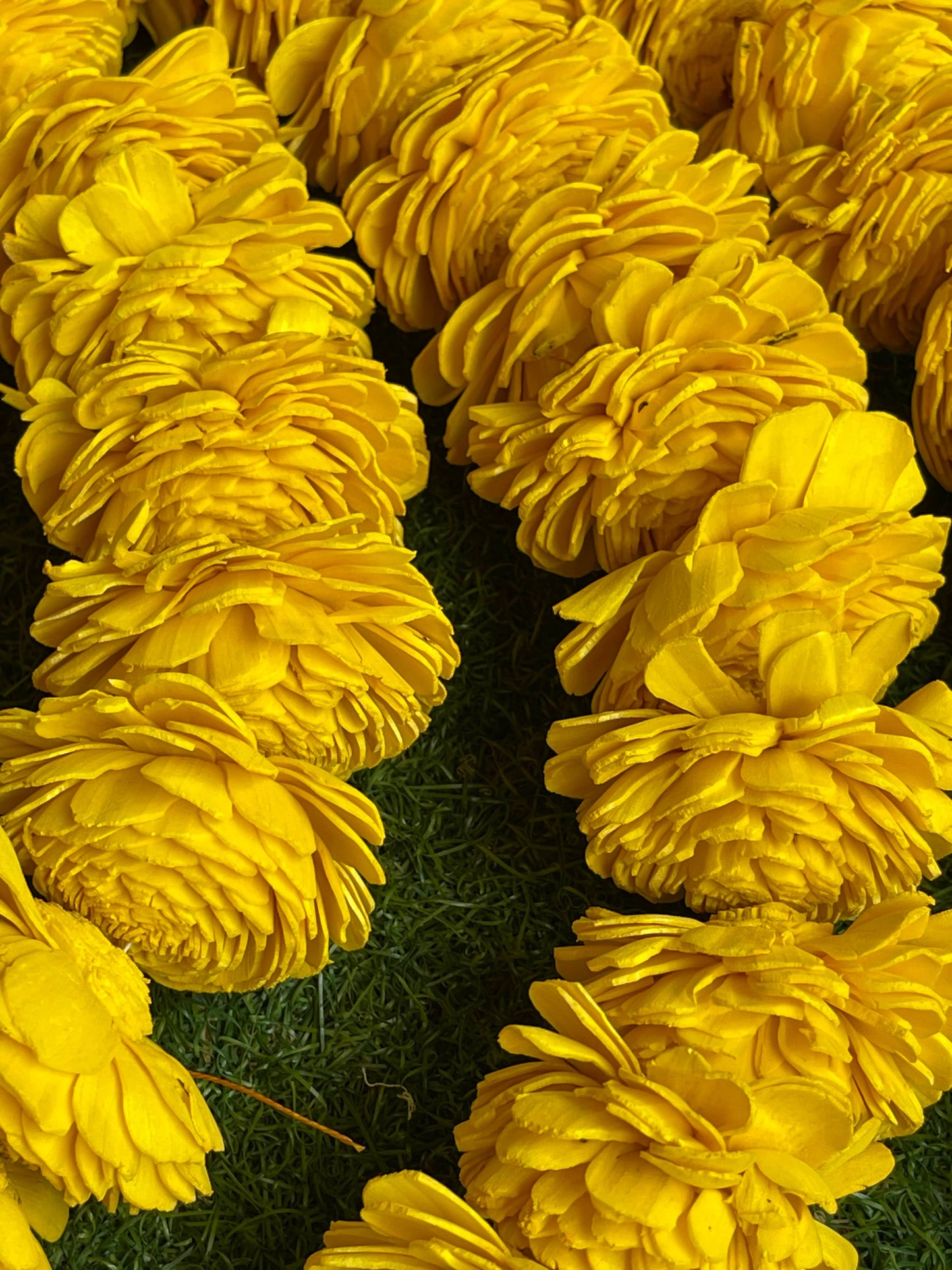Yellow Sholapith handmade set of 6 flowers