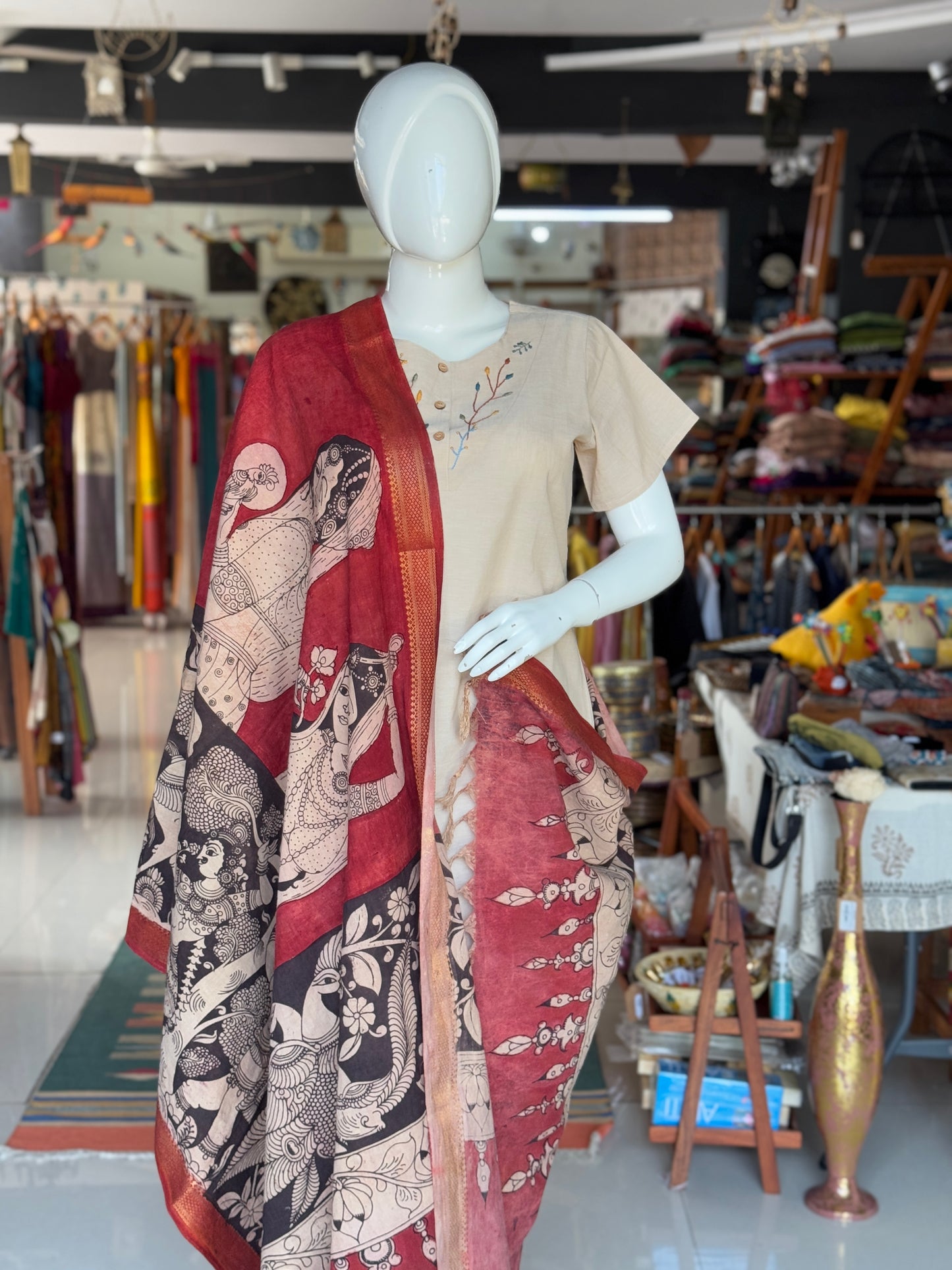 Pen Kalamkari hand painted cotton dupatta