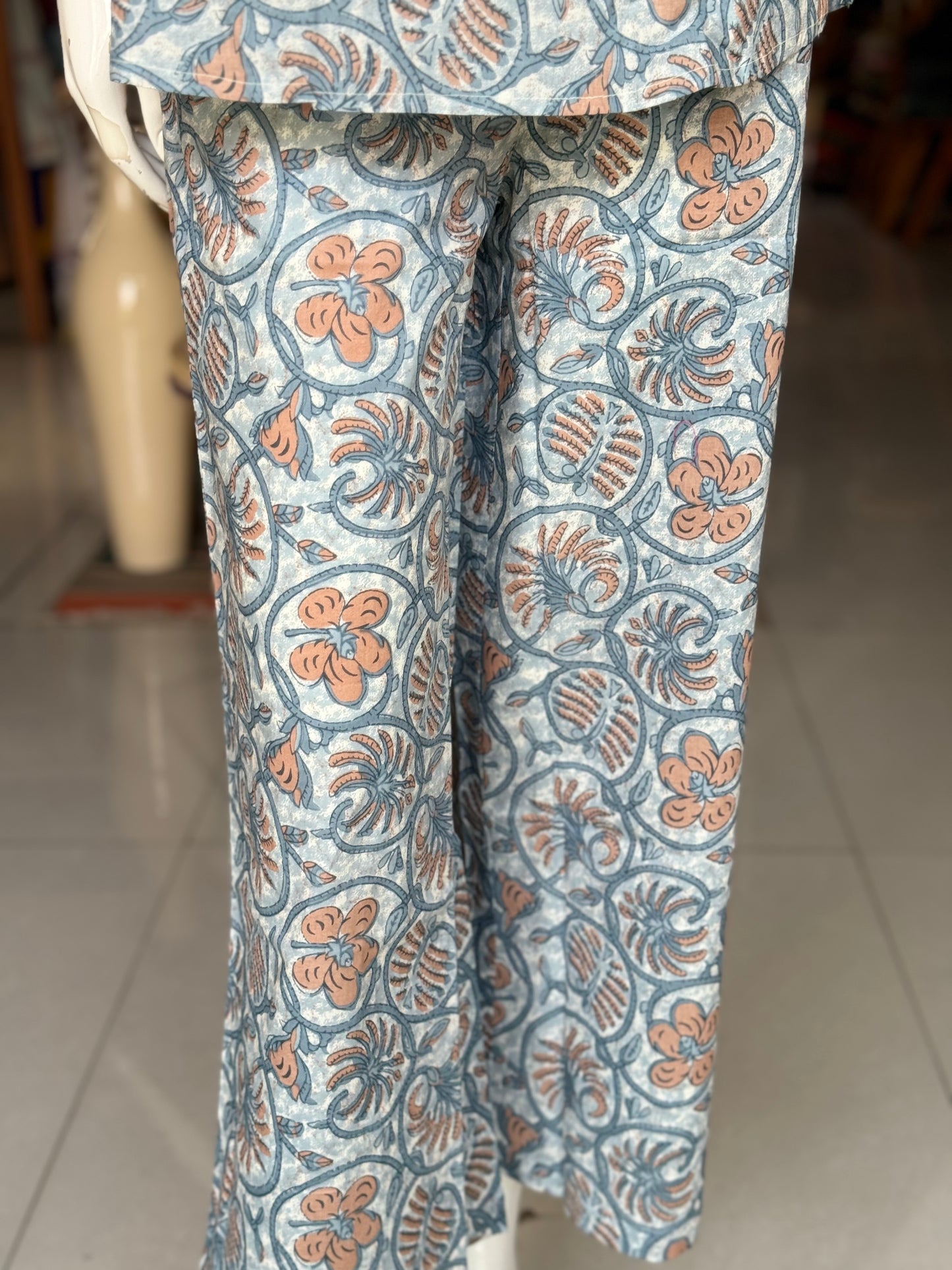 Light blue floral printed cotton lounge wear set