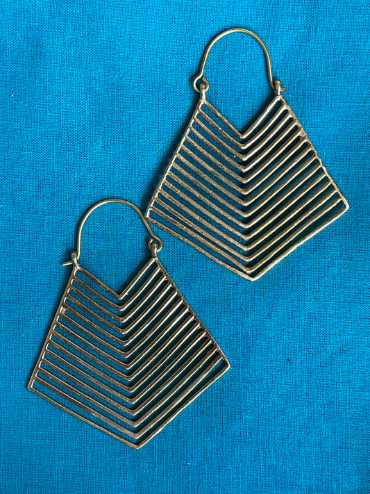 Mini stripes bag design - brass hoops earrings