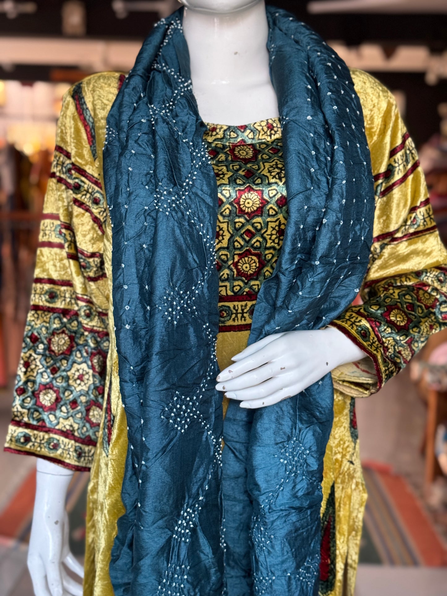 Teal green fine bandini hand woven tussar silk stole