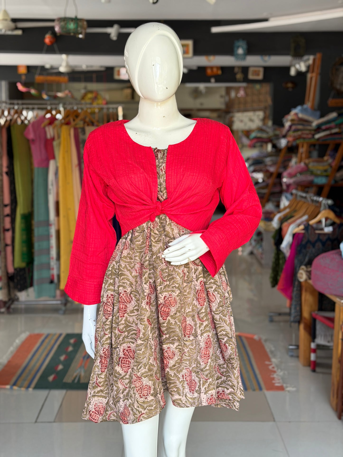 Red pin-tucks cotton short shrug with long sleeves