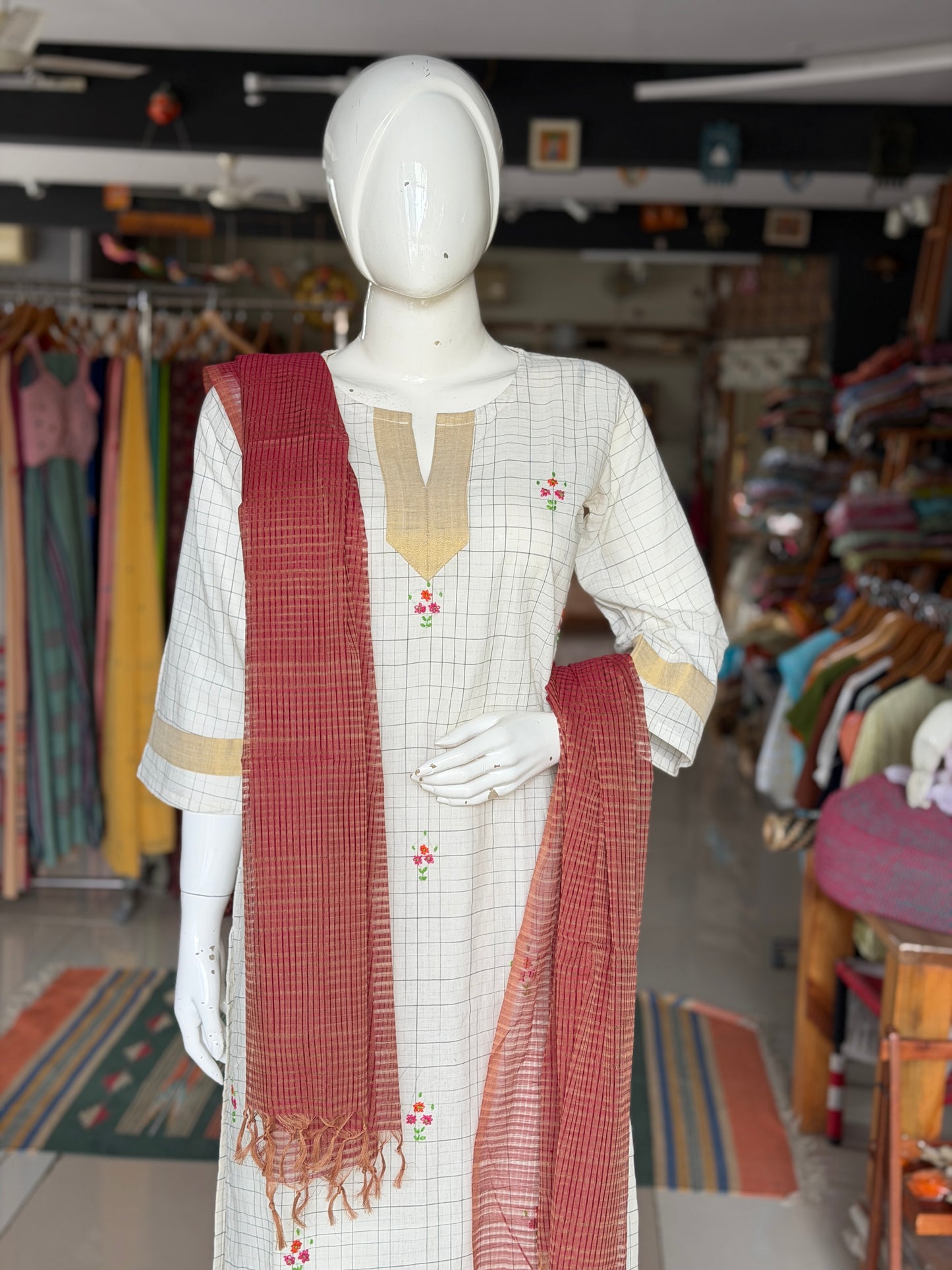 Mangalagiri cotton handloom dupatta in missing checks weave - click to see color options