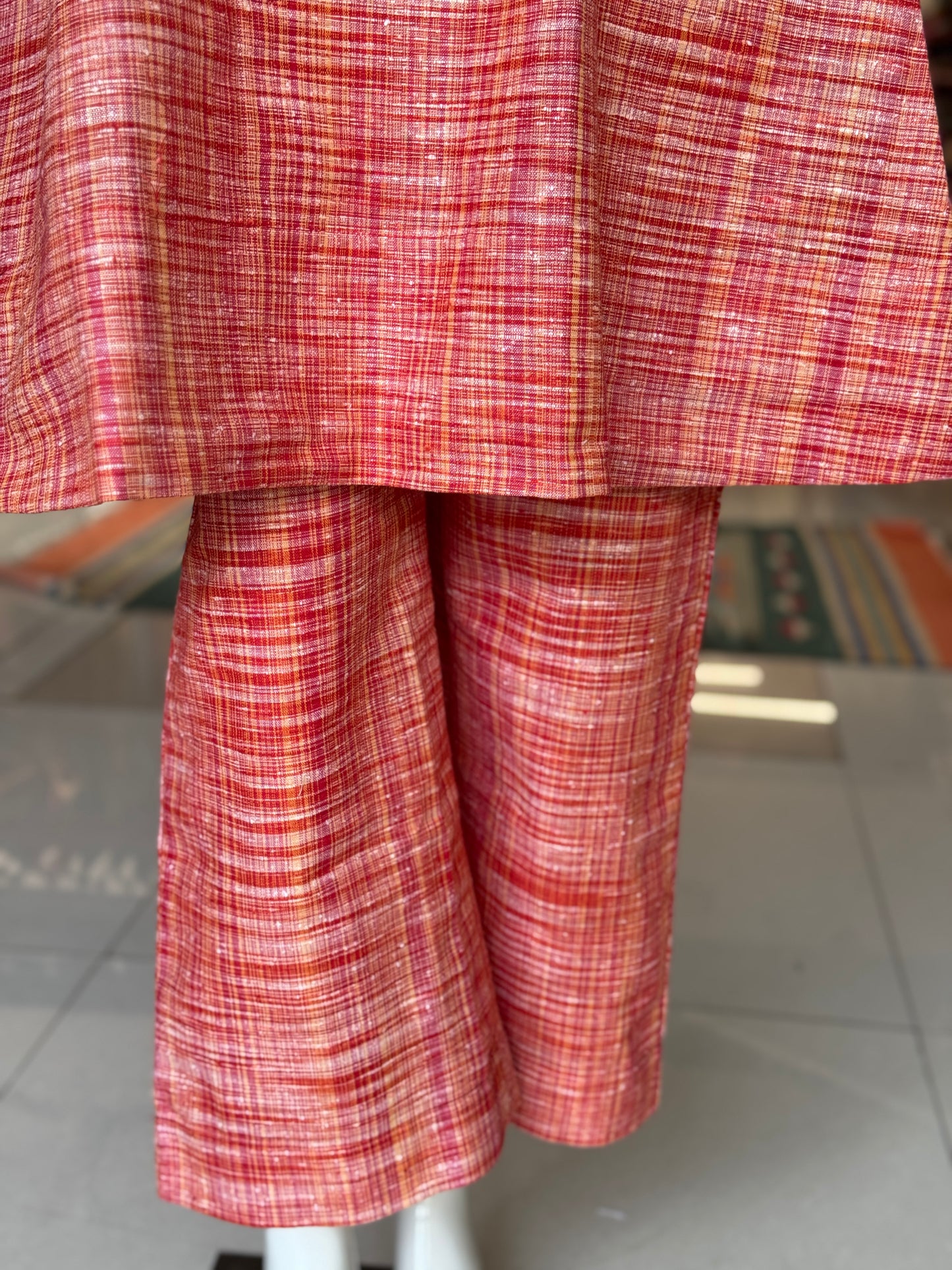Red textured handwoven cotton kurta n pants - 2 piece coord set