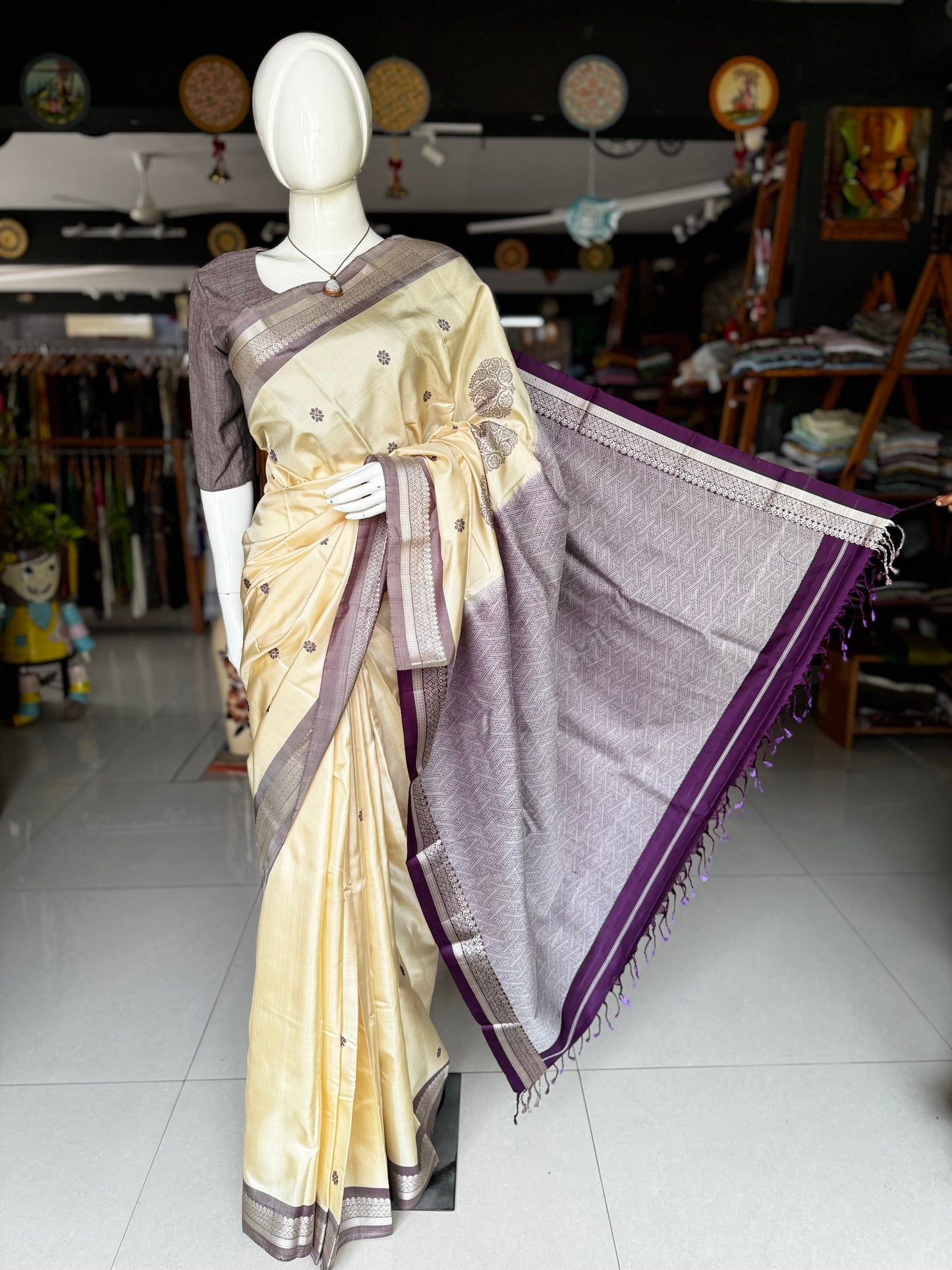 Cream pure silk Kodiyala handloom saree with all over butis and purple palla