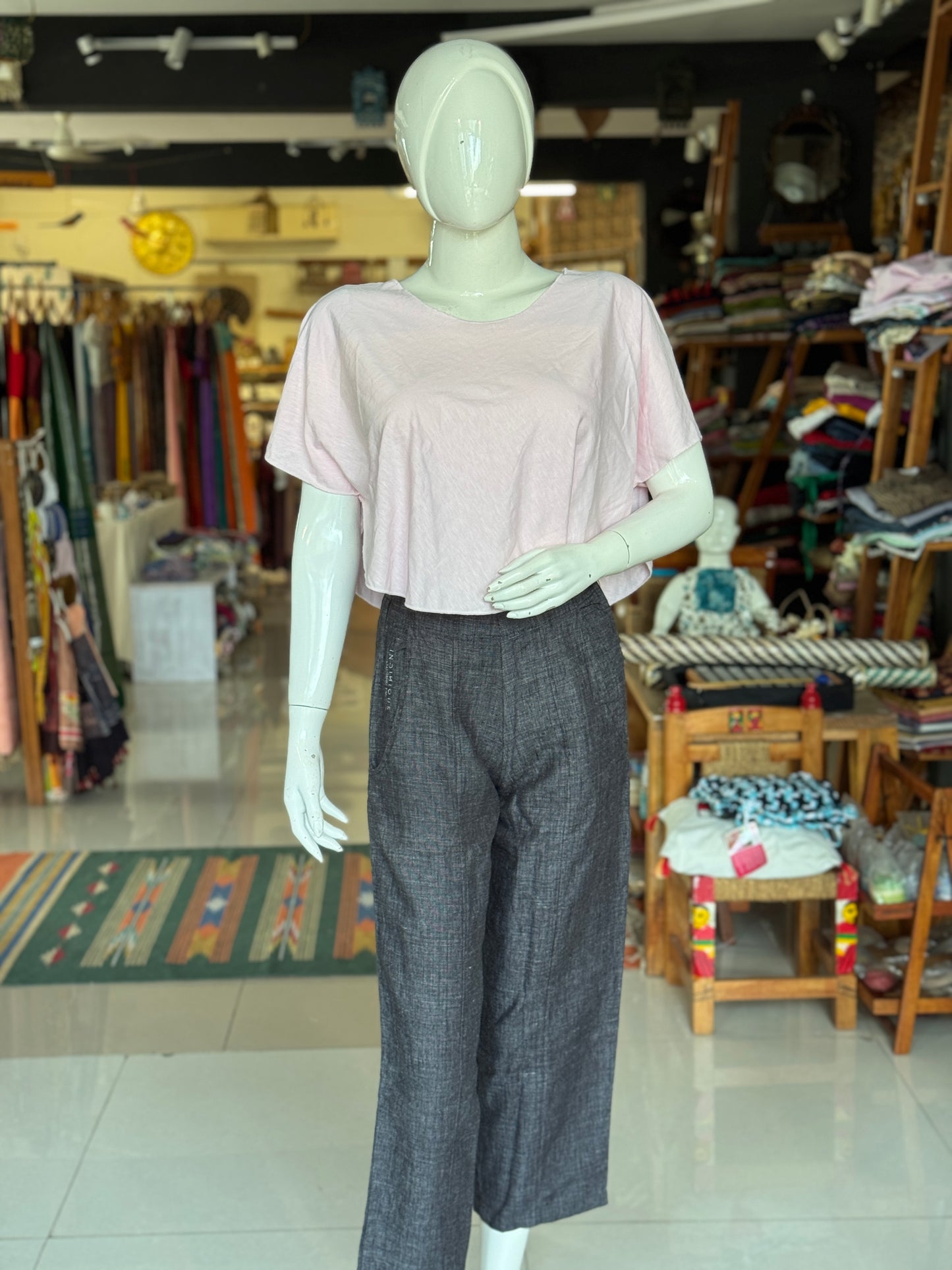 Black linen handwoven trousers for women